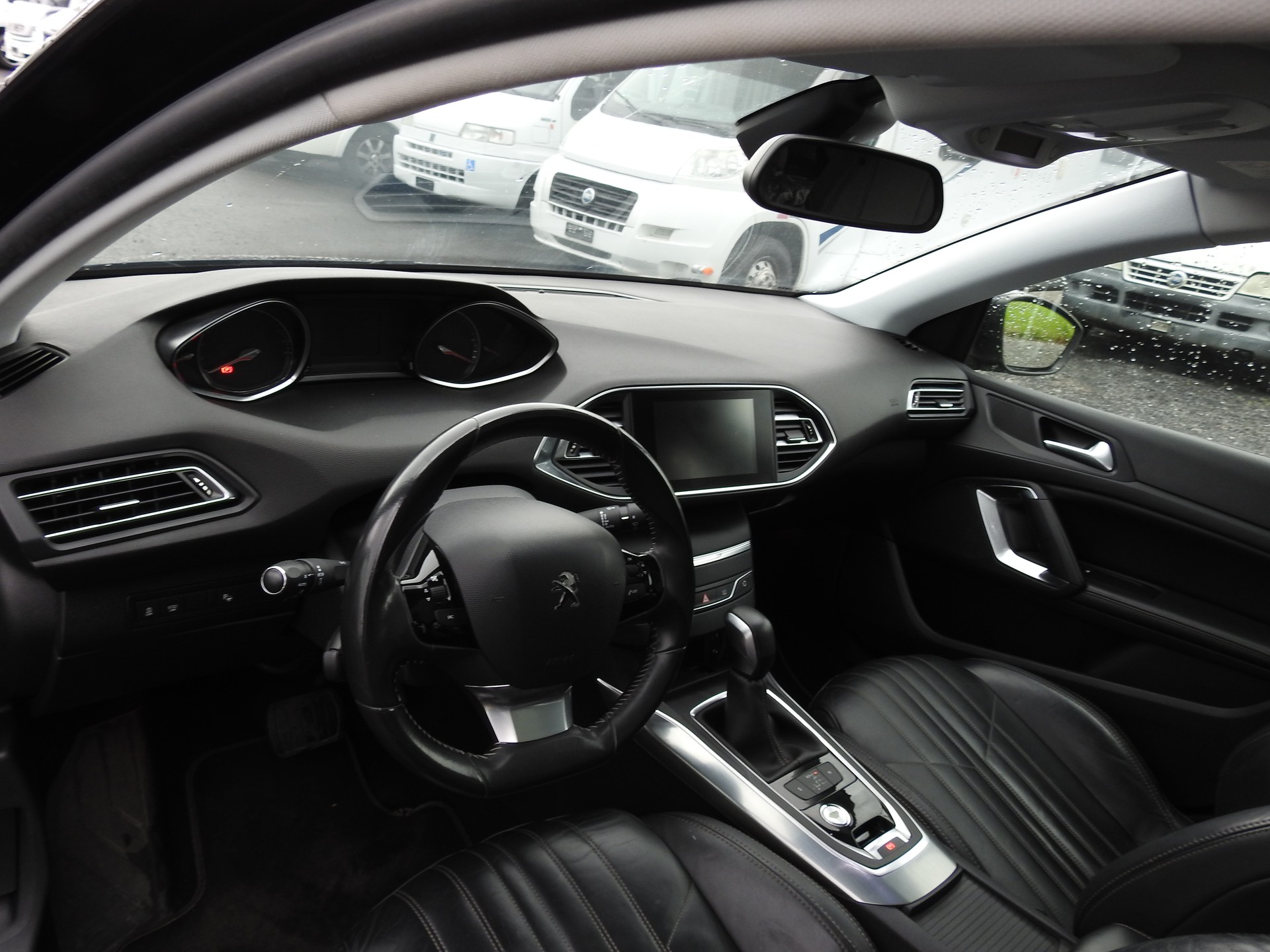 PEUGEOT 308 2.0 BlueHDI Active Automatic-image-10