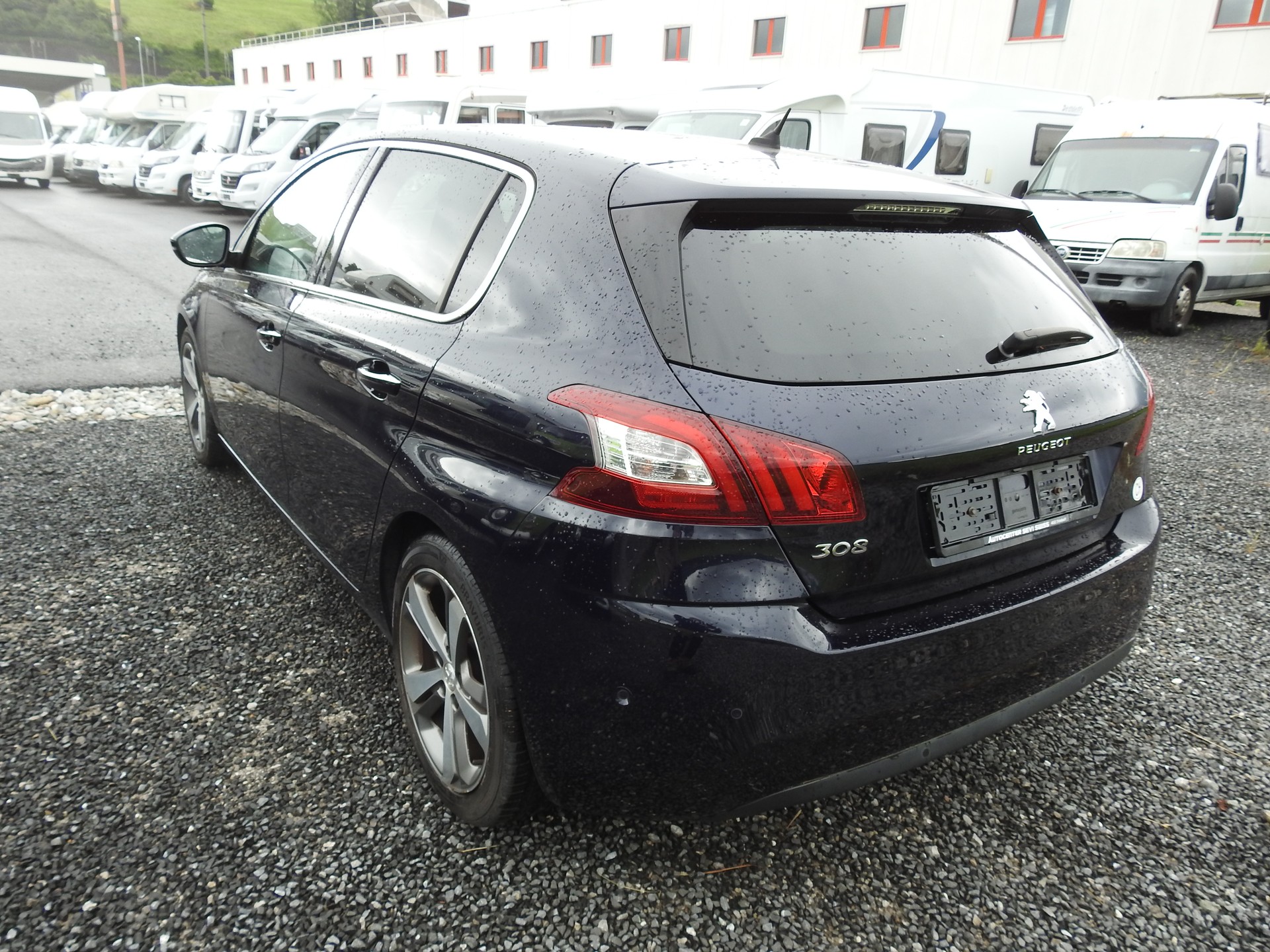 PEUGEOT 308 2.0 BlueHDI Active Automatic-image-3
