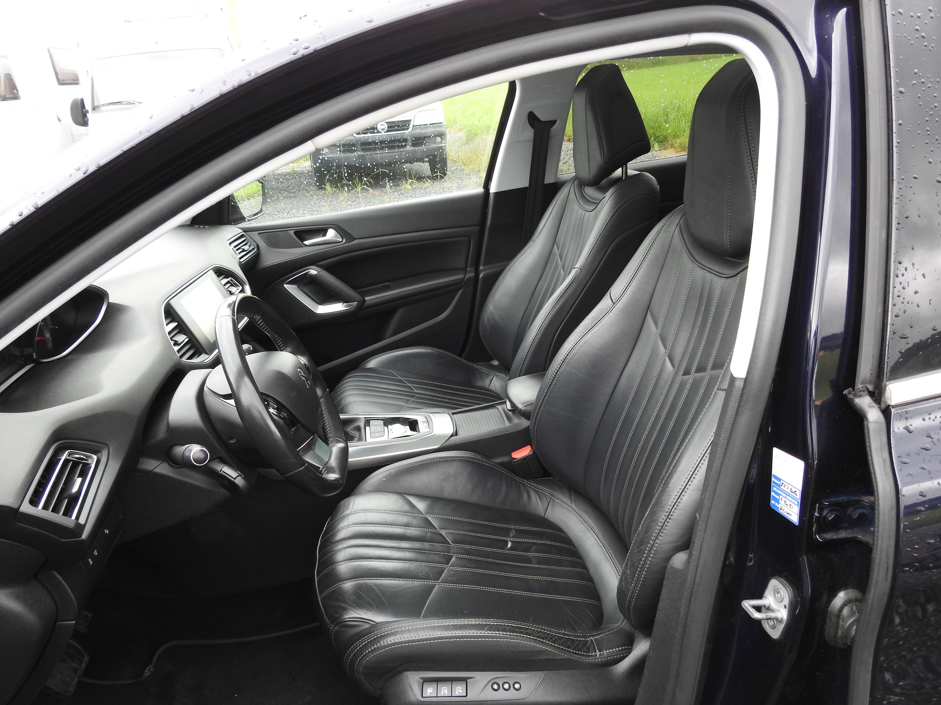 PEUGEOT 308 2.0 BlueHDI Active Automatic-image-12
