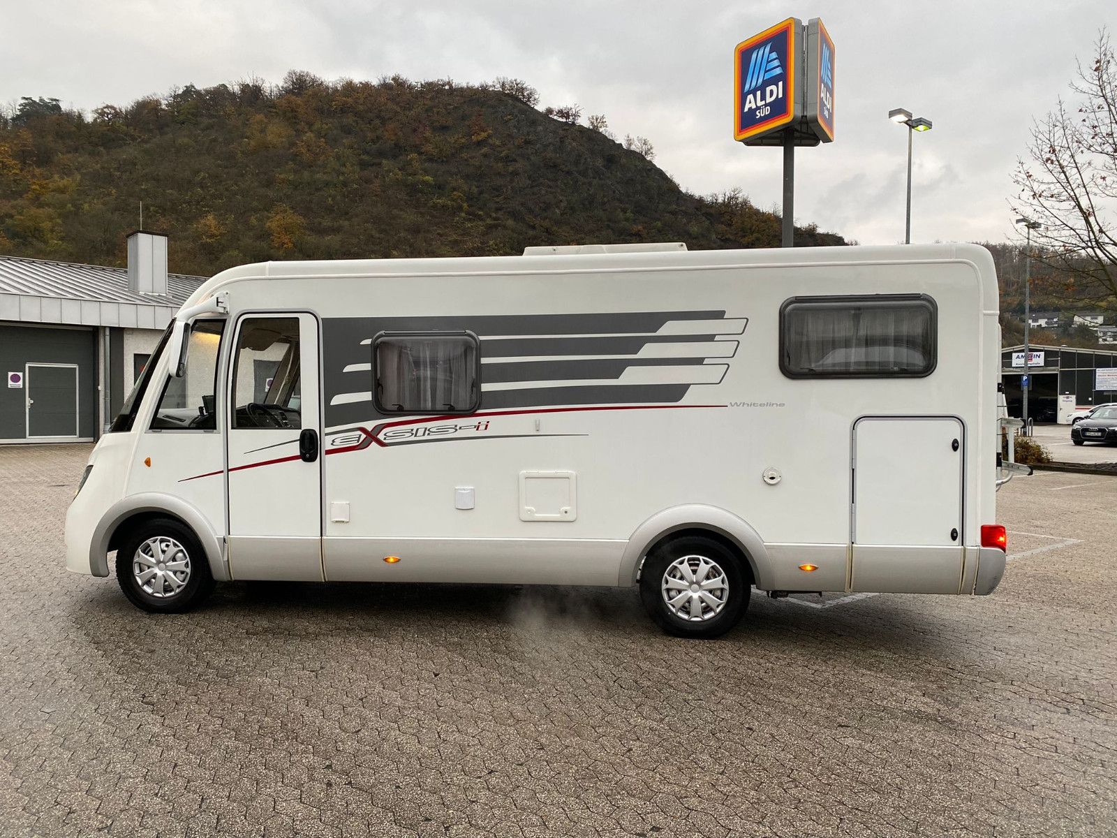 HYMER EX 562 Whiteline 4xBETT+MARKISE+DUSCHE+WC-showroom-element-2