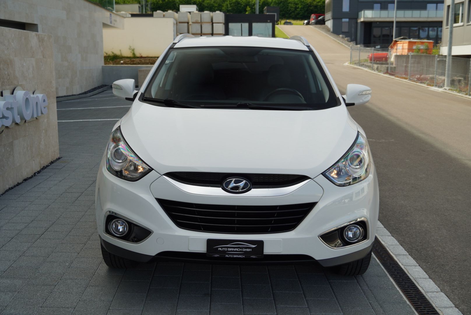 HYUNDAI iX 35 2.0 Premium 4WD Automatic-showroom-element-3
