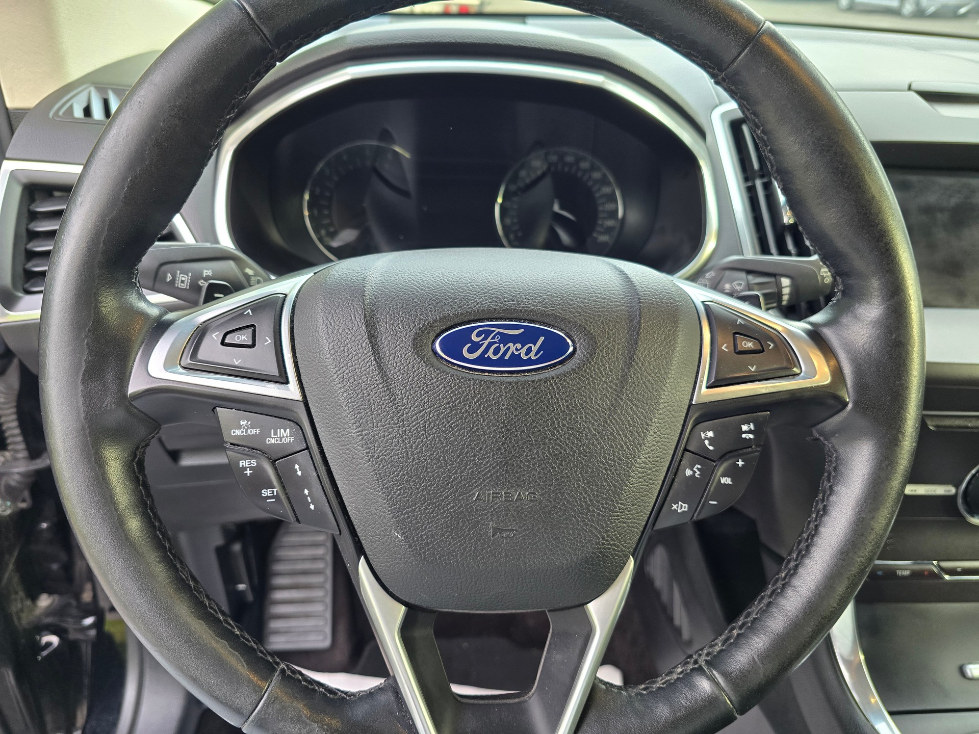 FORD Edge 2.0 TDCi Titanium 4WD PowerShift-image-15