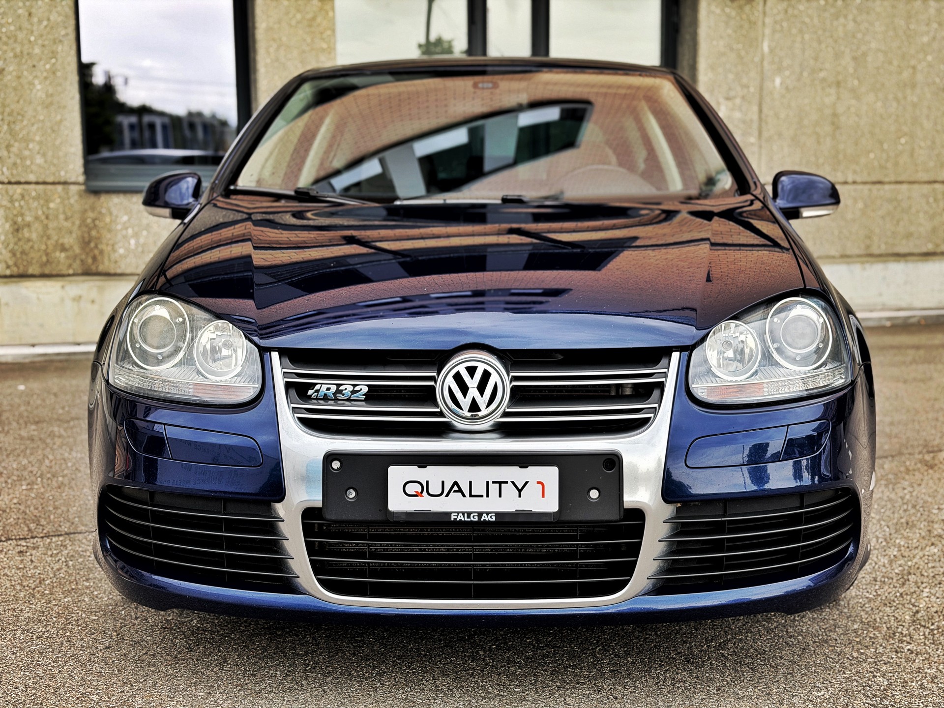 VW Golf R32 4Motion-image-8