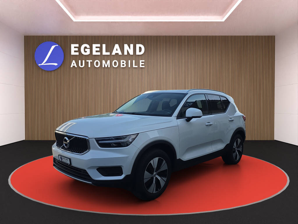 VOLVO XC40 2.0 B4 MH Momentum-image-0