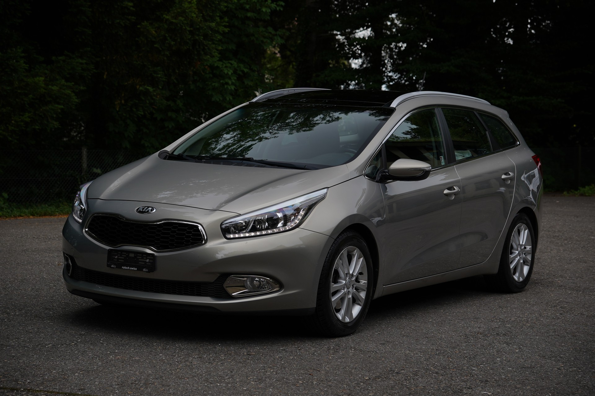 KIA Cee'd Sportswagon 1.6 GDi Style DCT-image-6