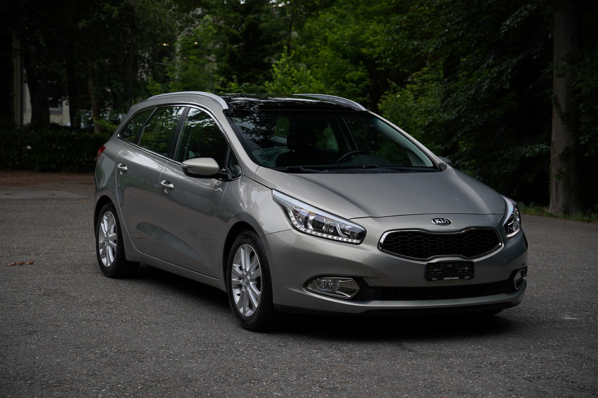 KIA Cee'd Sportswagon 1.6 GDi Style DCT-image-0