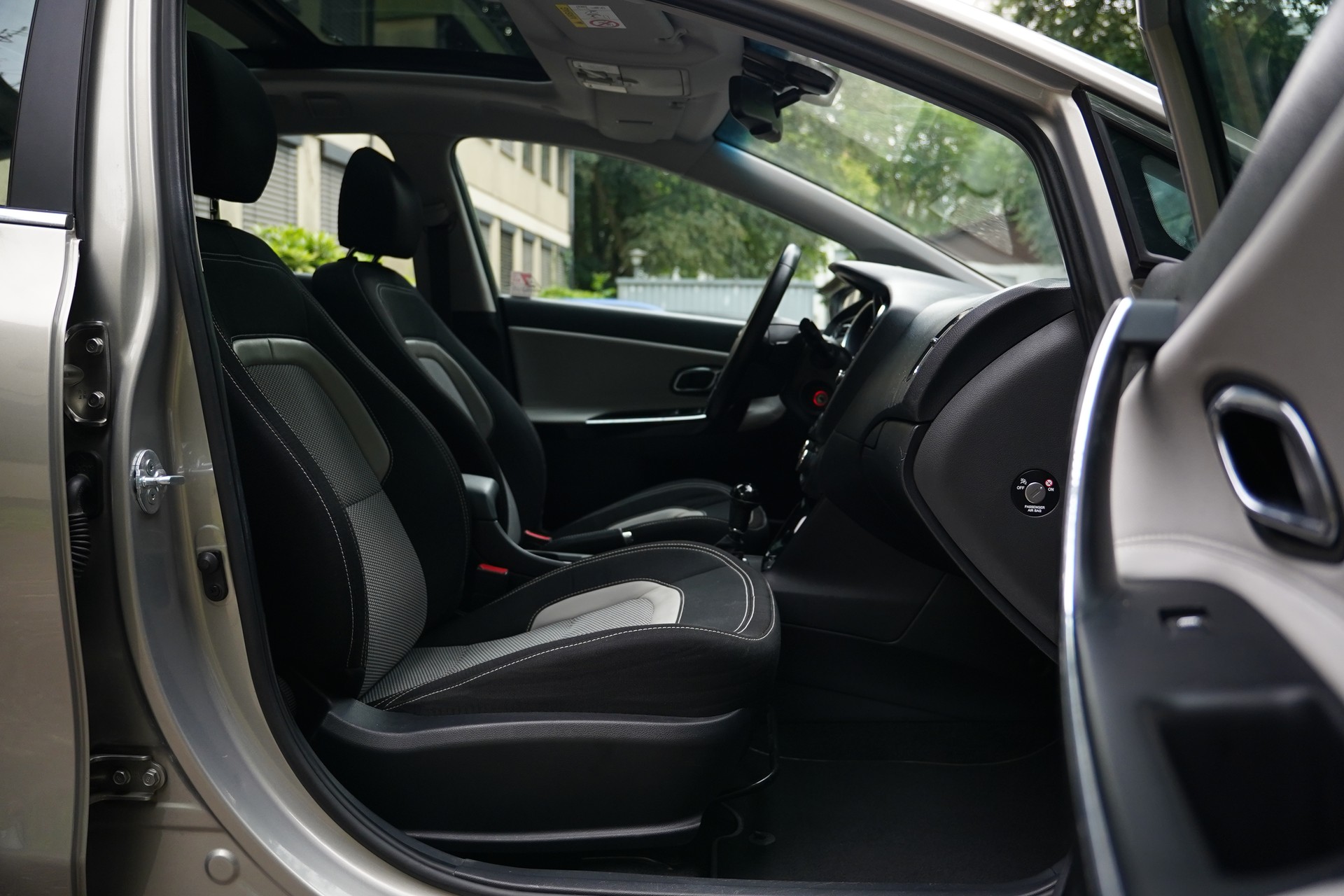 KIA Cee'd Sportswagon 1.6 GDi Style DCT-image-16