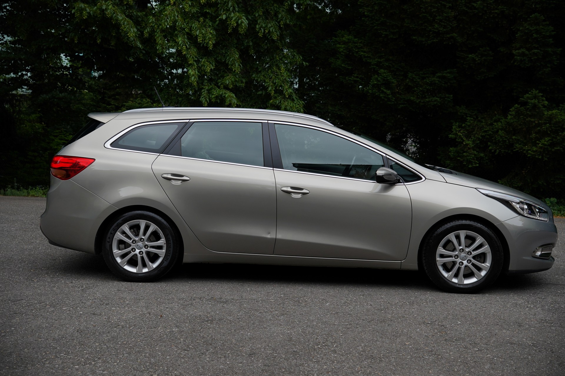 KIA Cee'd Sportswagon 1.6 GDi Style DCT-image-1