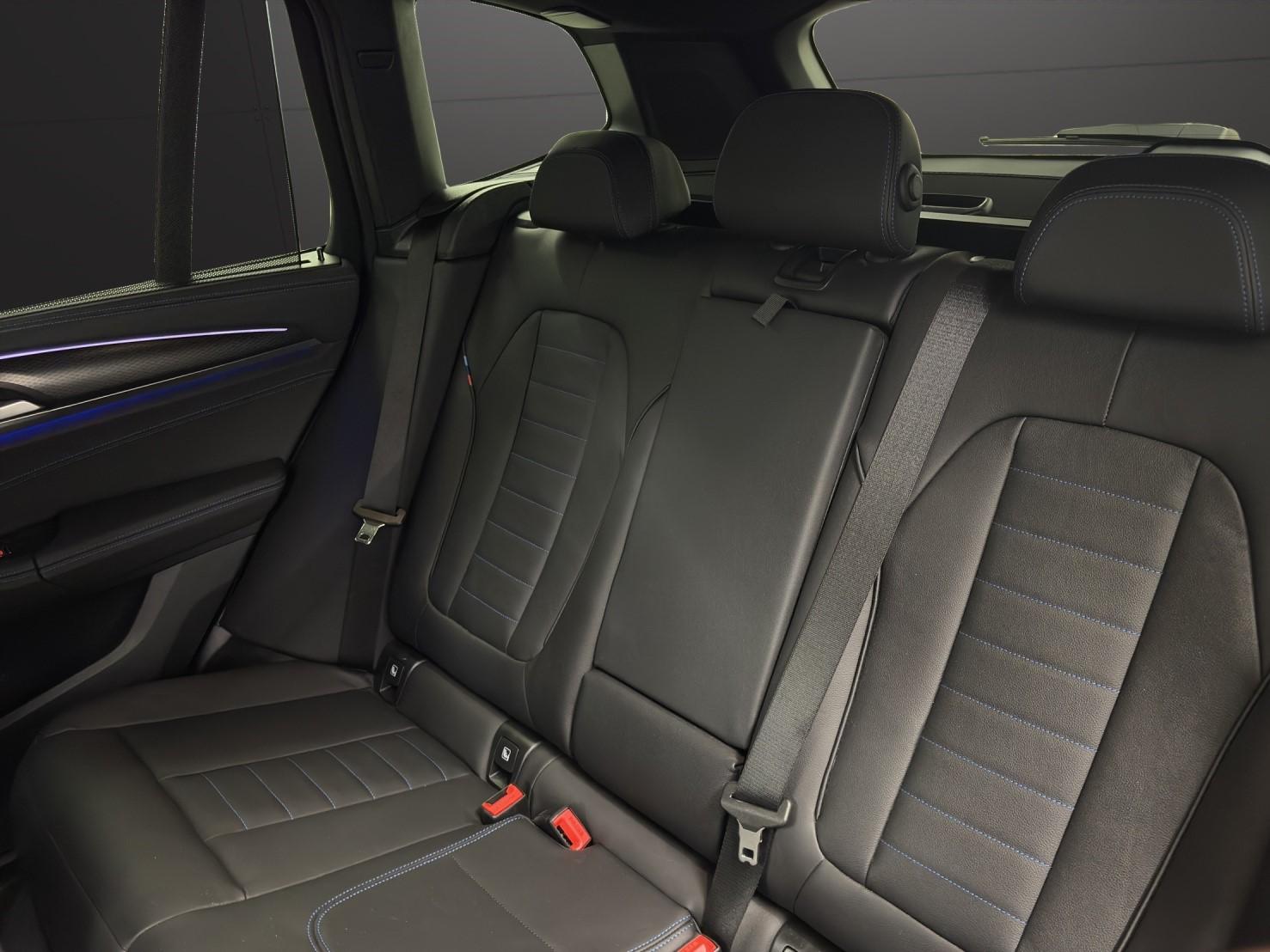 BMW X3 M40d-image-15