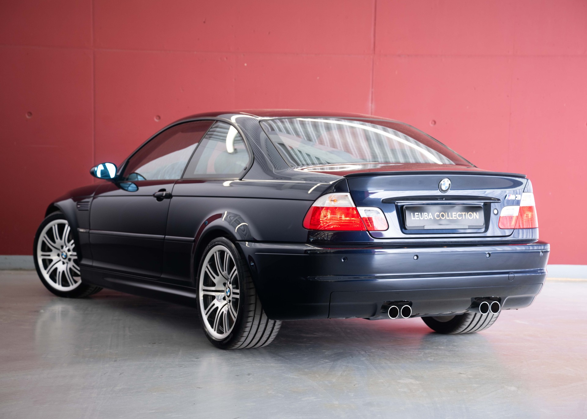BMW M3 Coupe (1st hand Swiss car, certified low mileage, 100% original, 1st paint, BMW service history, mint condition)-showroom-element-1