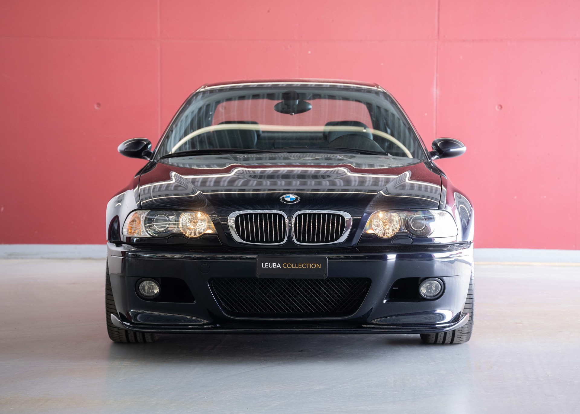 BMW M3 Coupe (1st hand Swiss car, certified low mileage, 100% original, 1st paint, BMW service history, mint condition)-showroom-element-2