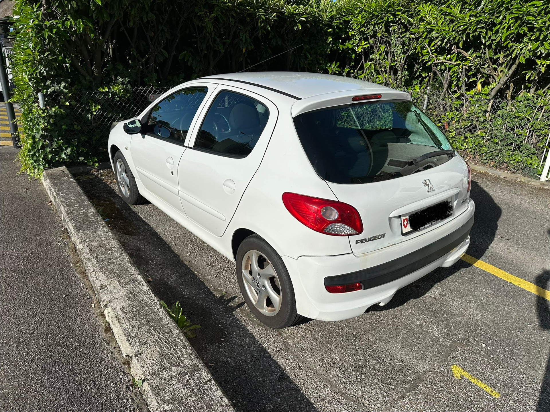 PEUGEOT 1.4 Trendy-image-2