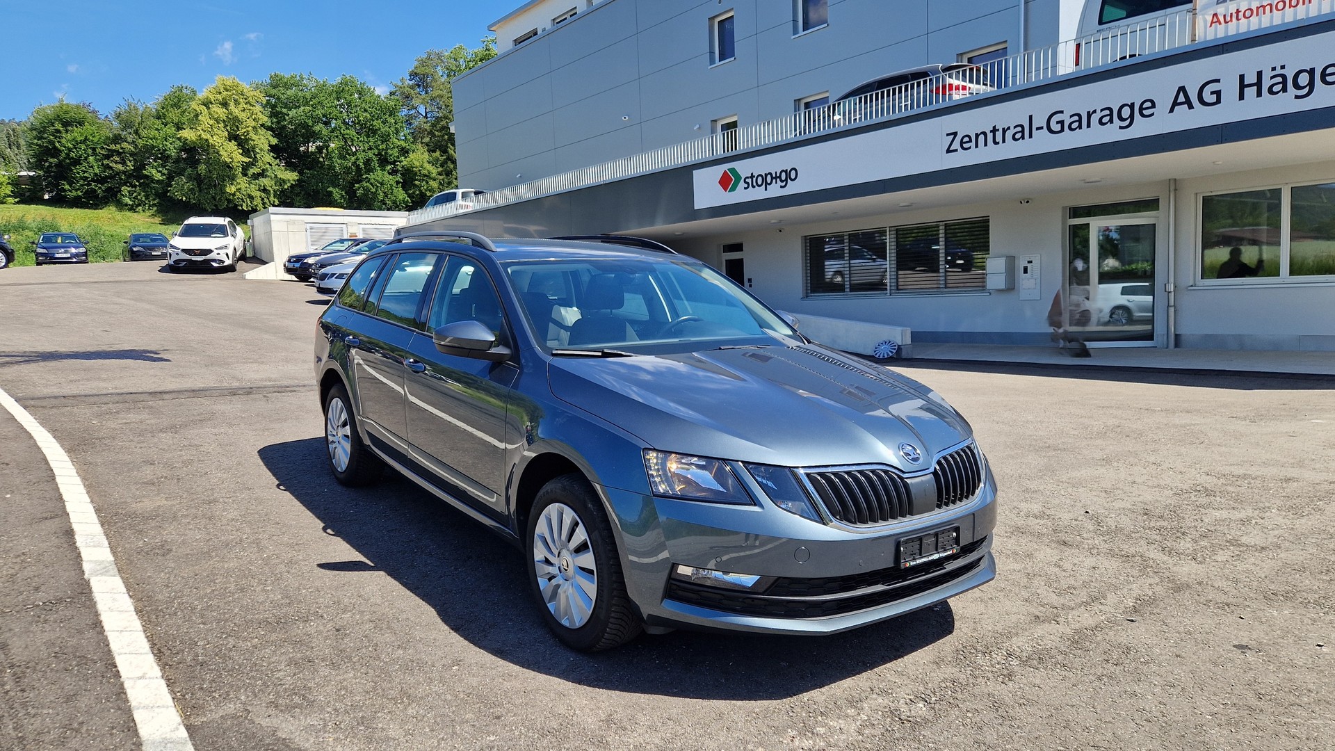 SKODA Octavia Combi 2.0 TDI Ambition 4x4-image-0