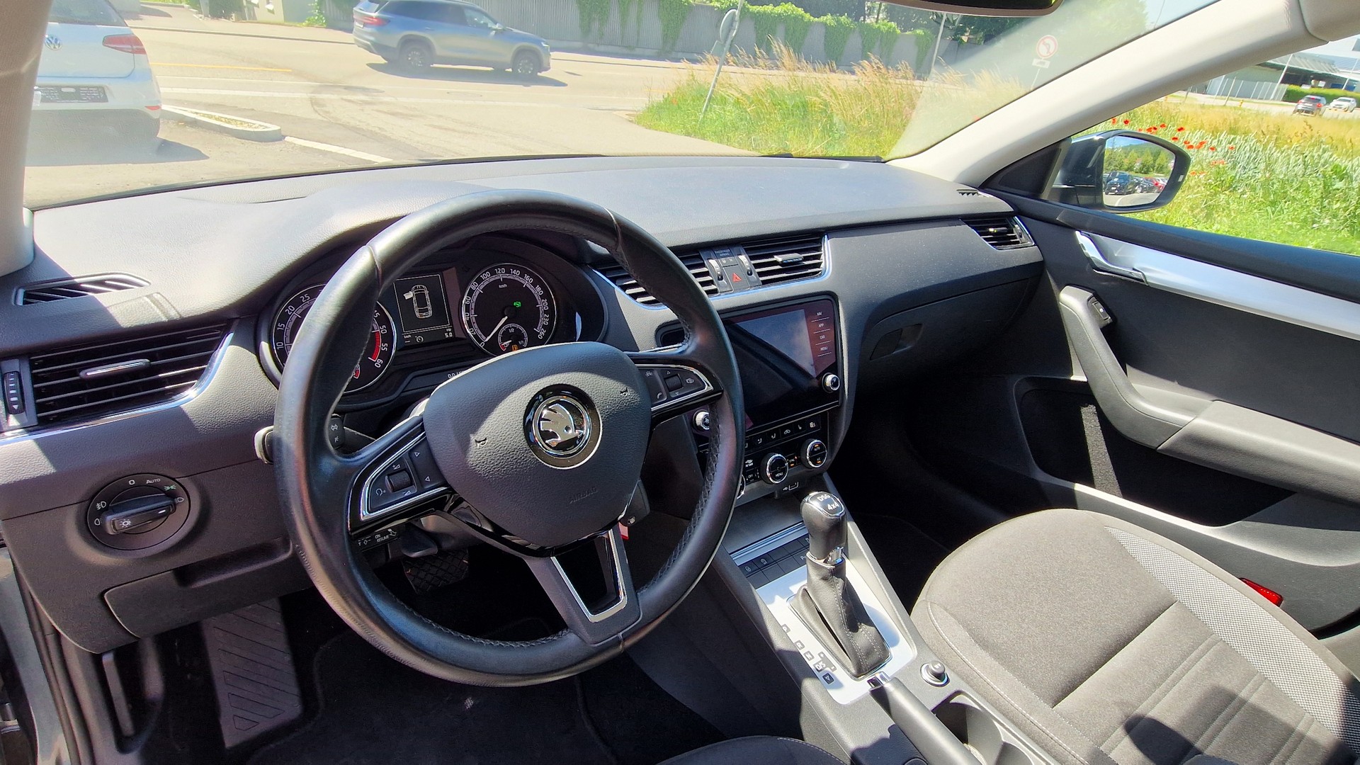 SKODA Octavia Combi 2.0 TDI Ambition 4x4-image-7
