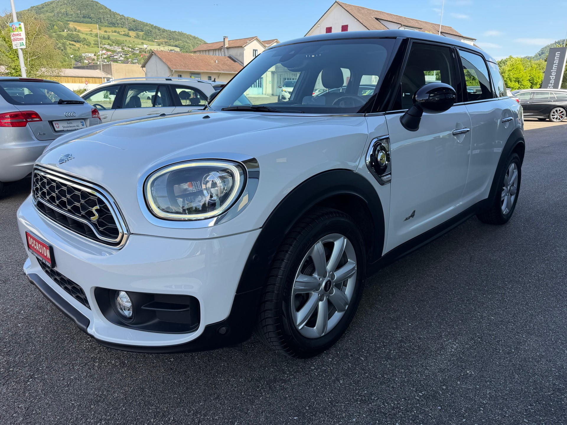 MINI Countryman F60 1.5i Cooper S E ALL4-image-9