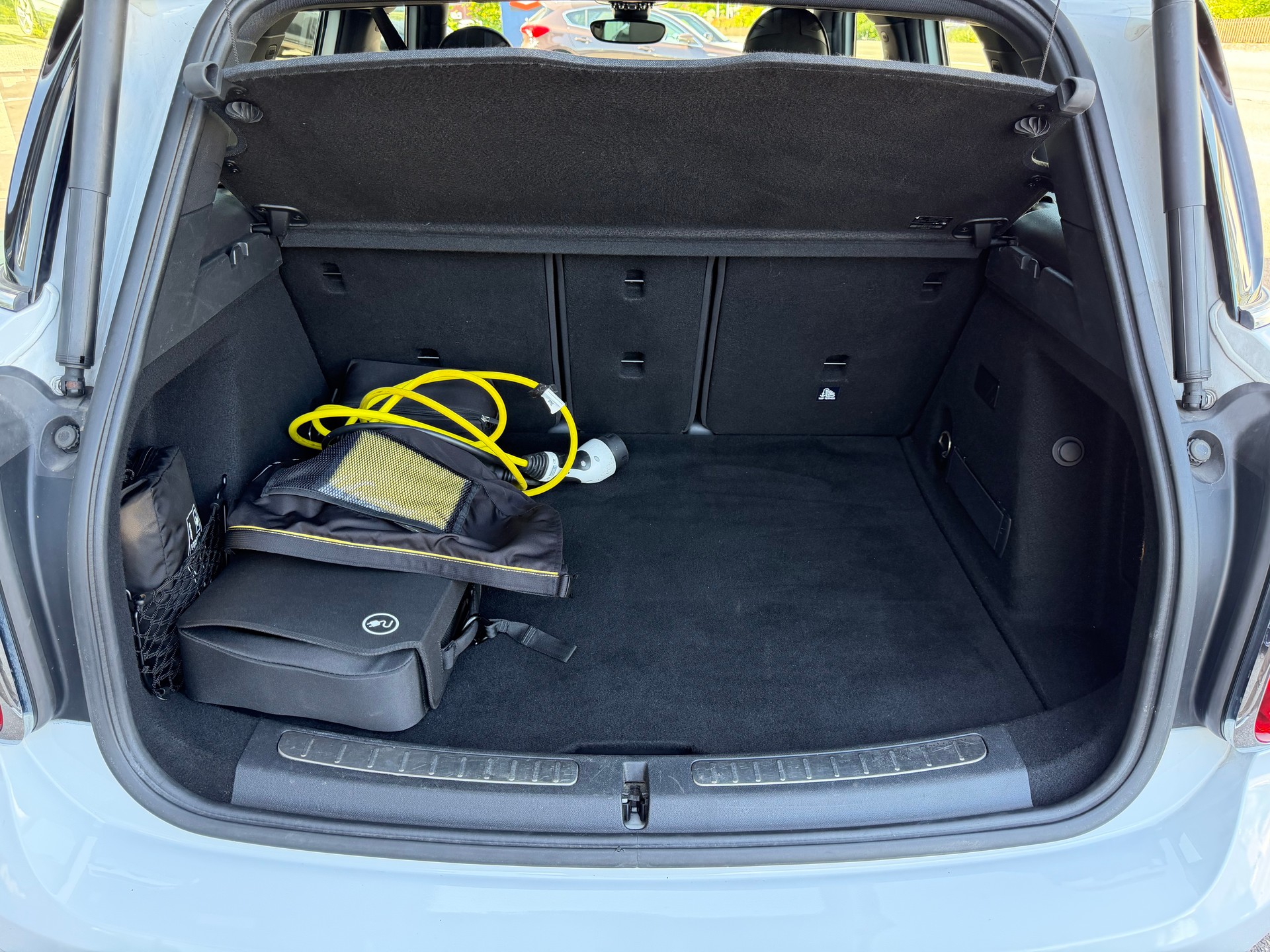 MINI Countryman F60 1.5i Cooper S E ALL4-image-4