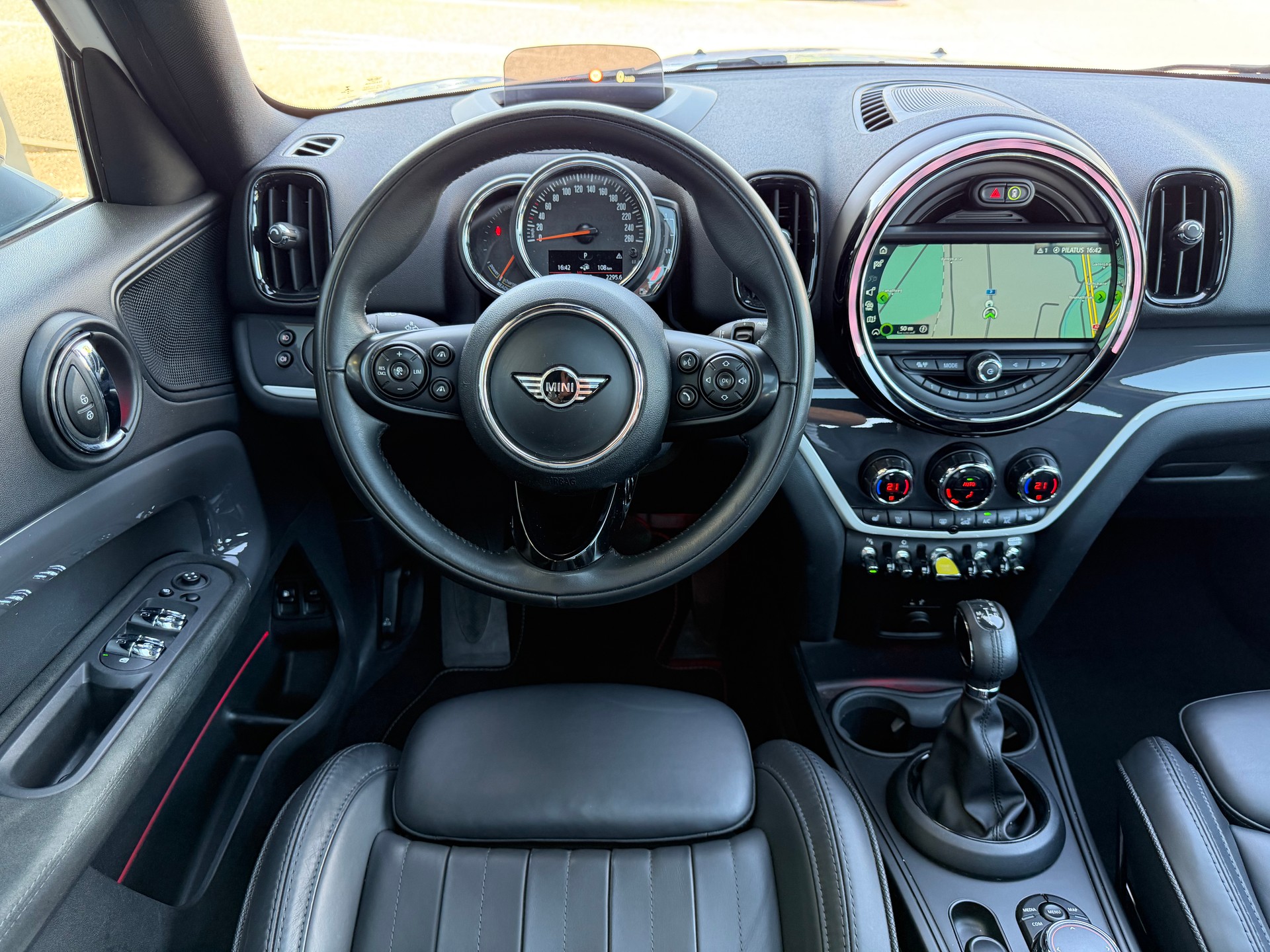 MINI Countryman F60 1.5i Cooper S E ALL4-image-14