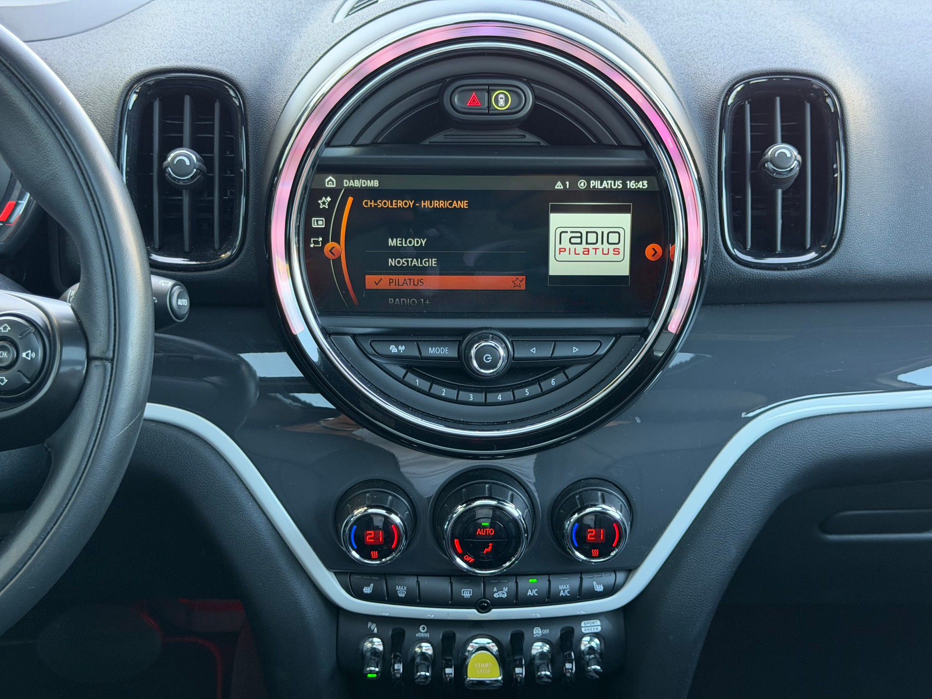 MINI Countryman F60 1.5i Cooper S E ALL4-image-20