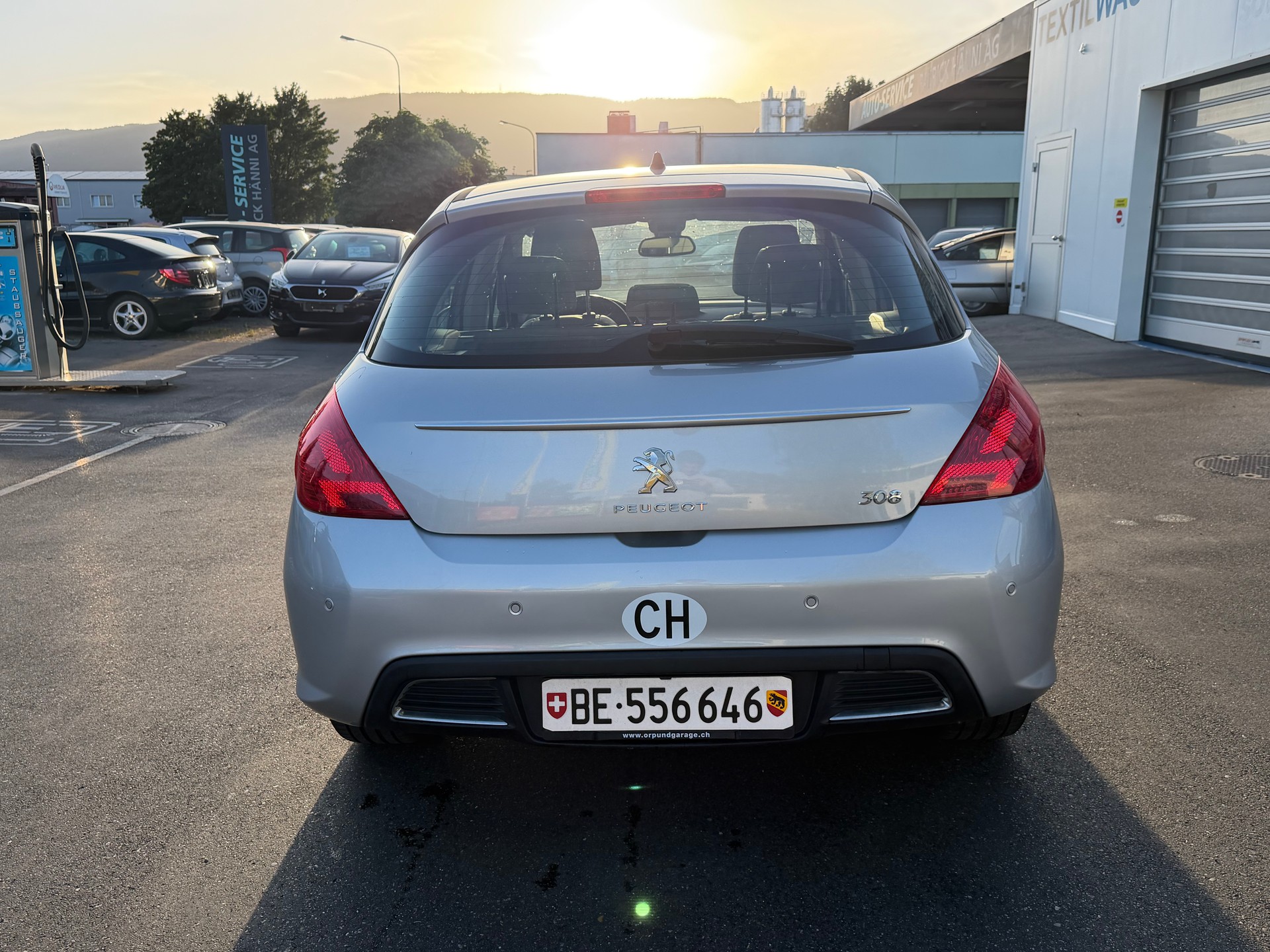 PEUGEOT 1.6 Turbo 156 Allure-image-1