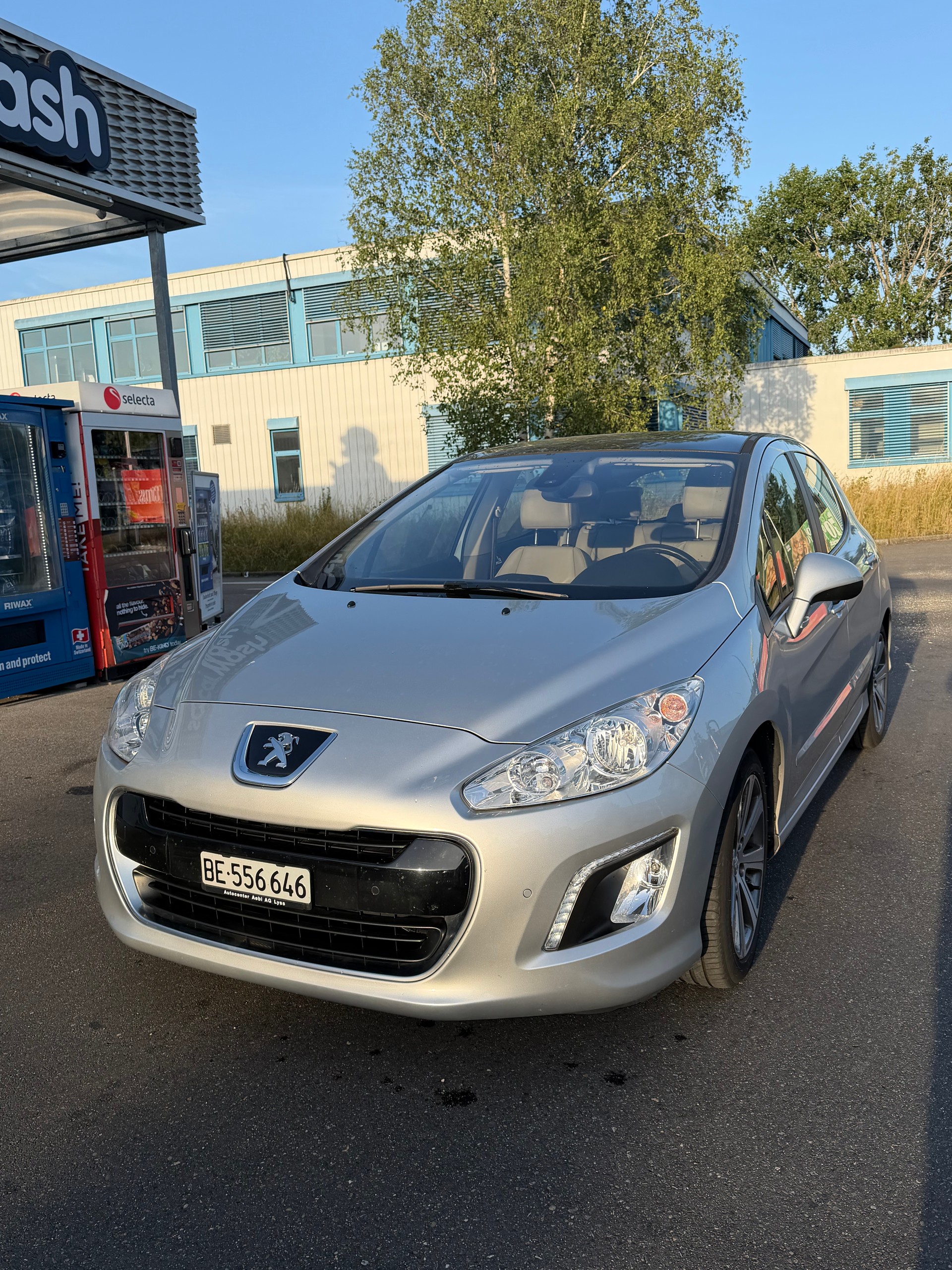 PEUGEOT 1.6 Turbo 156 Allure-image-0