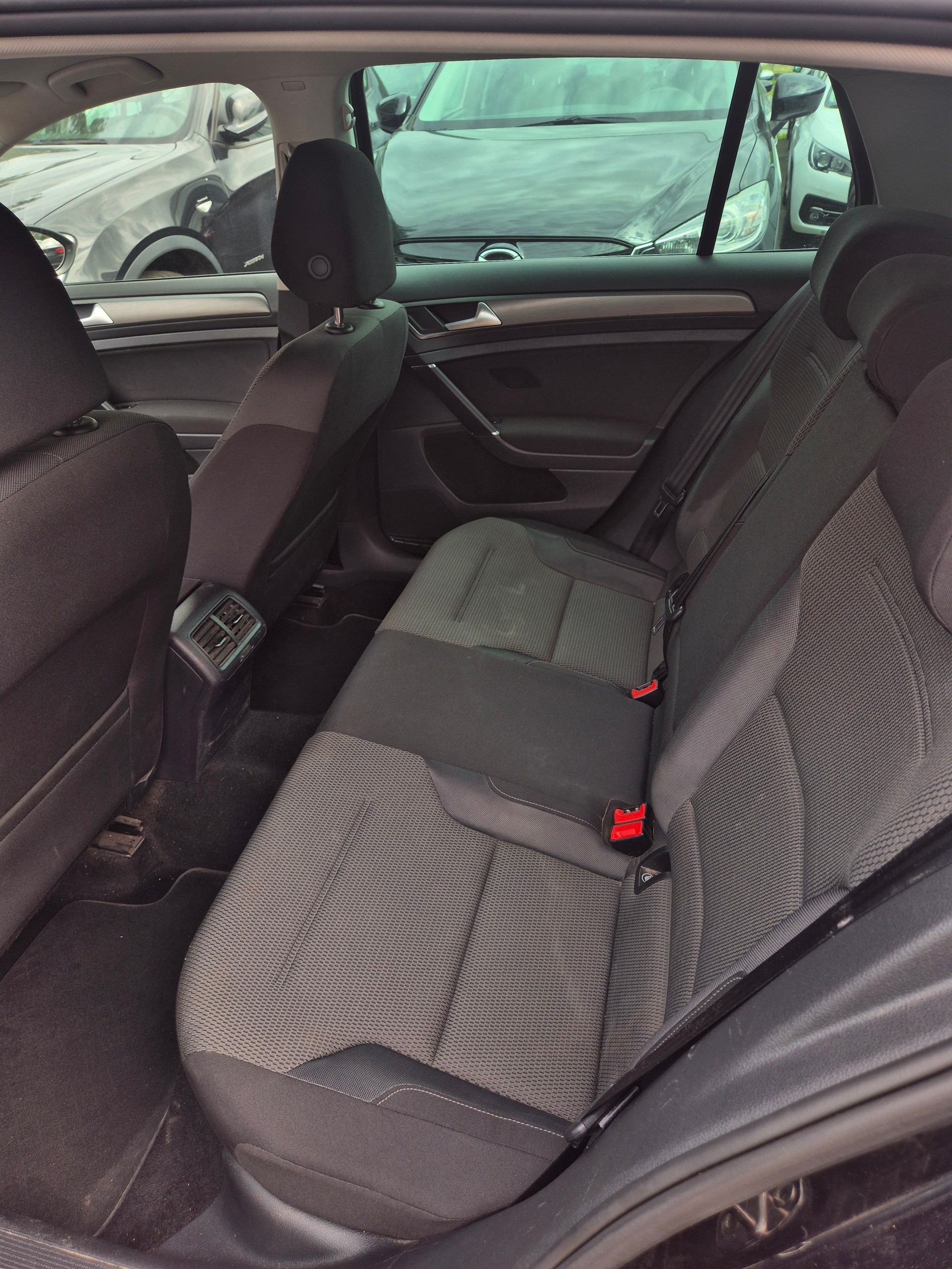 VW Golf 2.0 TDI Comfortline 4Motion-image-7