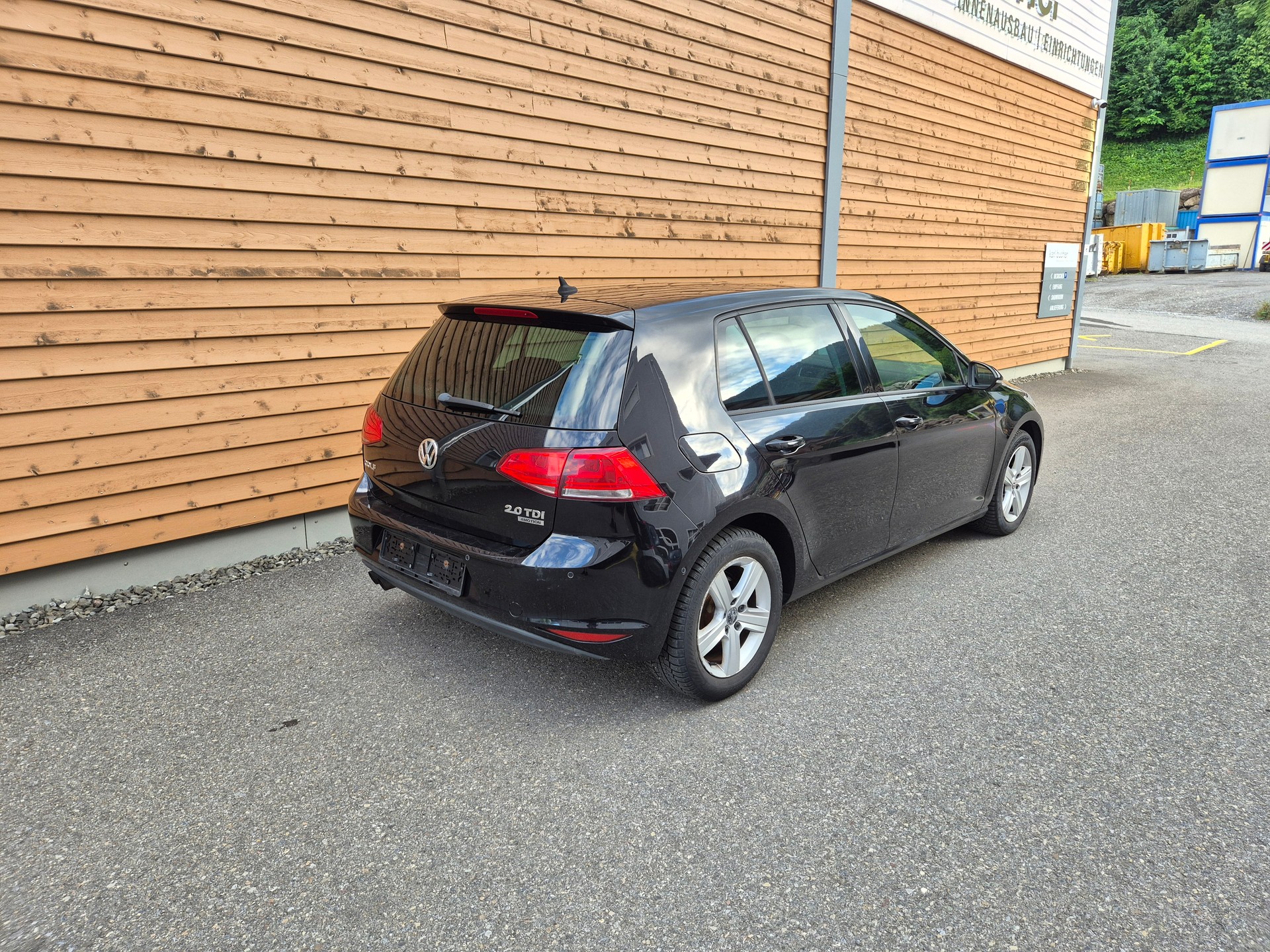 VW Golf 2.0 TDI Comfortline 4Motion-image-4