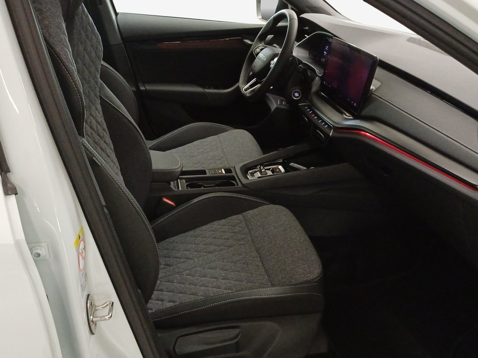 SKODA Octavia Combi 1.5 TSI mHEV DSG Sport Line-image-15