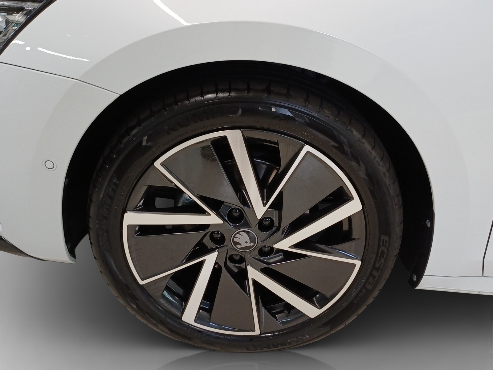 SKODA Octavia Combi 1.5 TSI mHEV DSG Sport Line-image-13