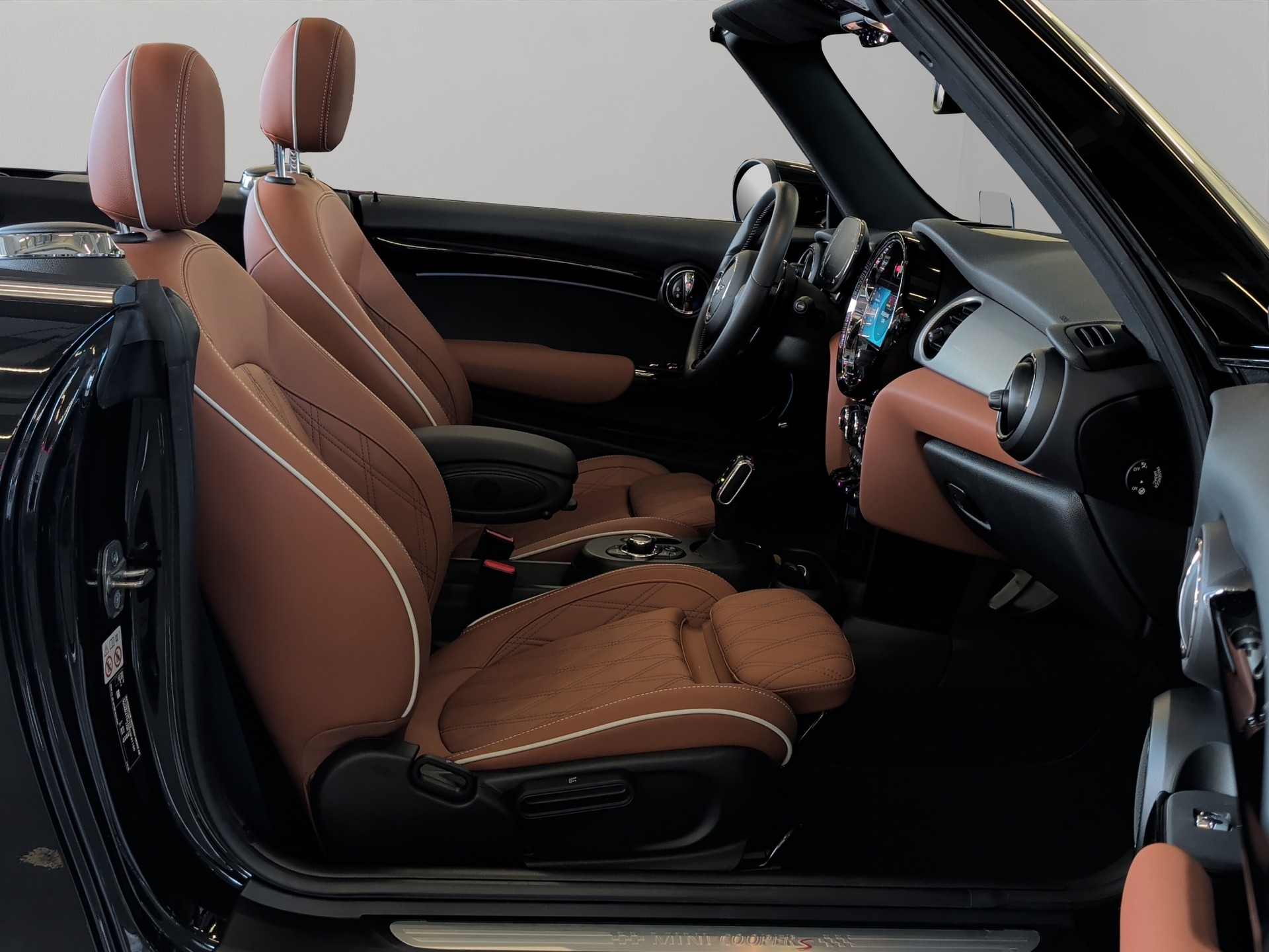 MINI Cooper S Cabriolet DKG-image-18