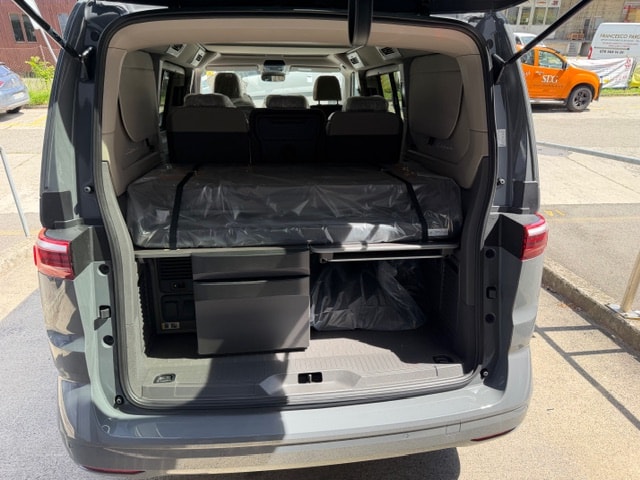VW California 2.0 TDI Beach Camper Liberty-image-6