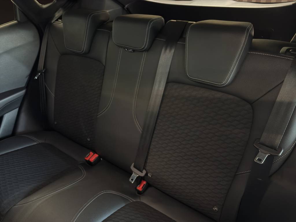 FORD Puma 1.0 MHEV Titanium X Automat-image-9