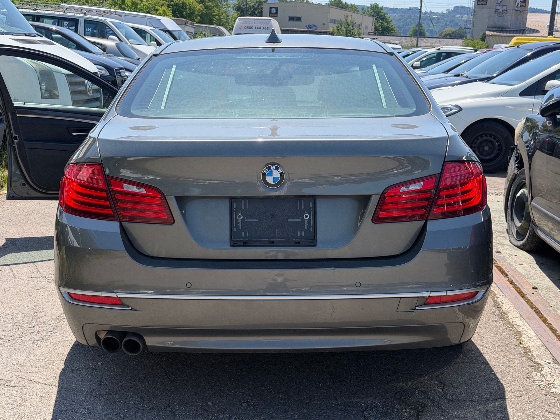 BMW 528i xDrive Modern Line Steptronic-image-7
