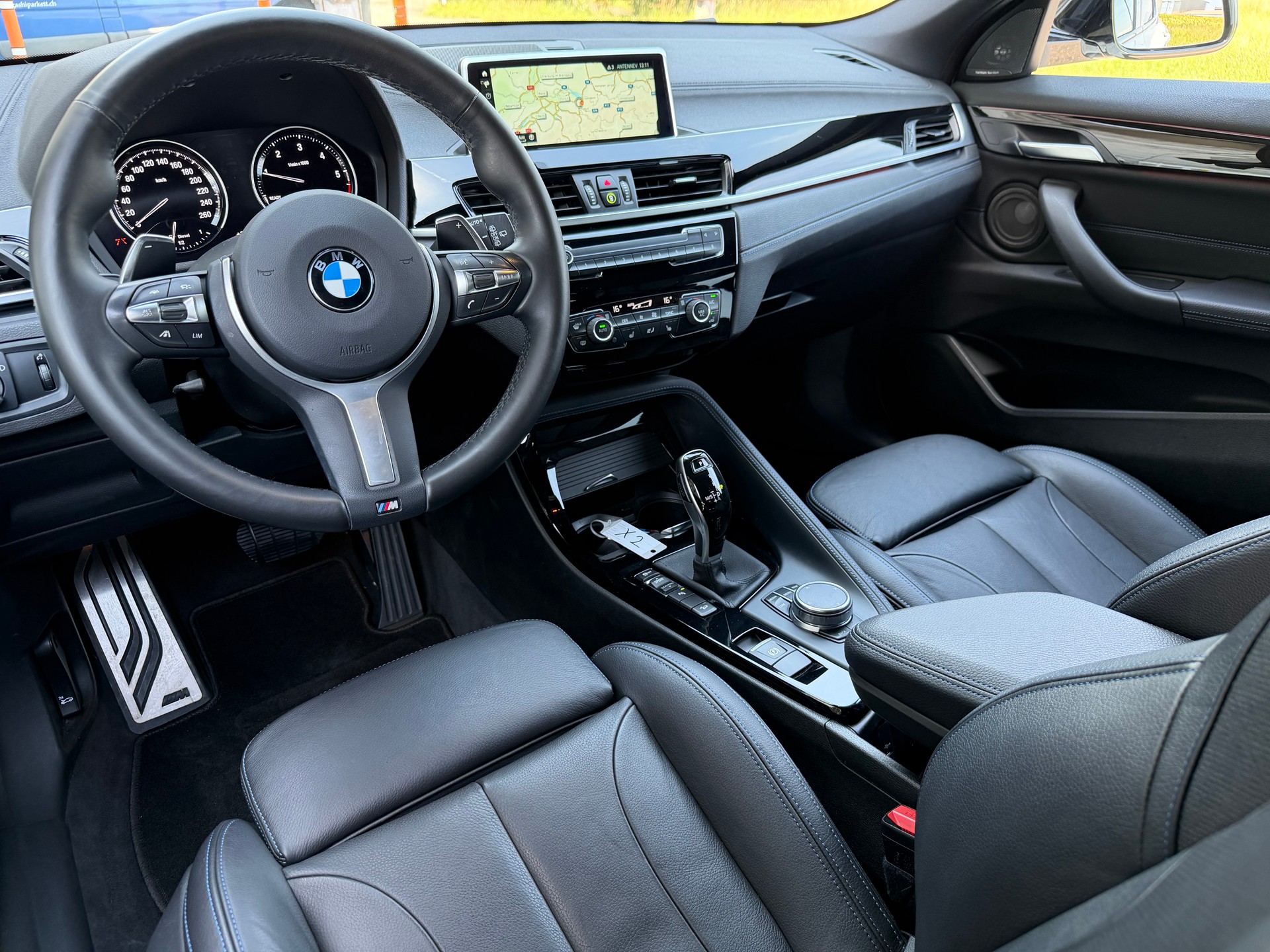 BMW X2 xDrive 20d M Sport Steptronic-image-6