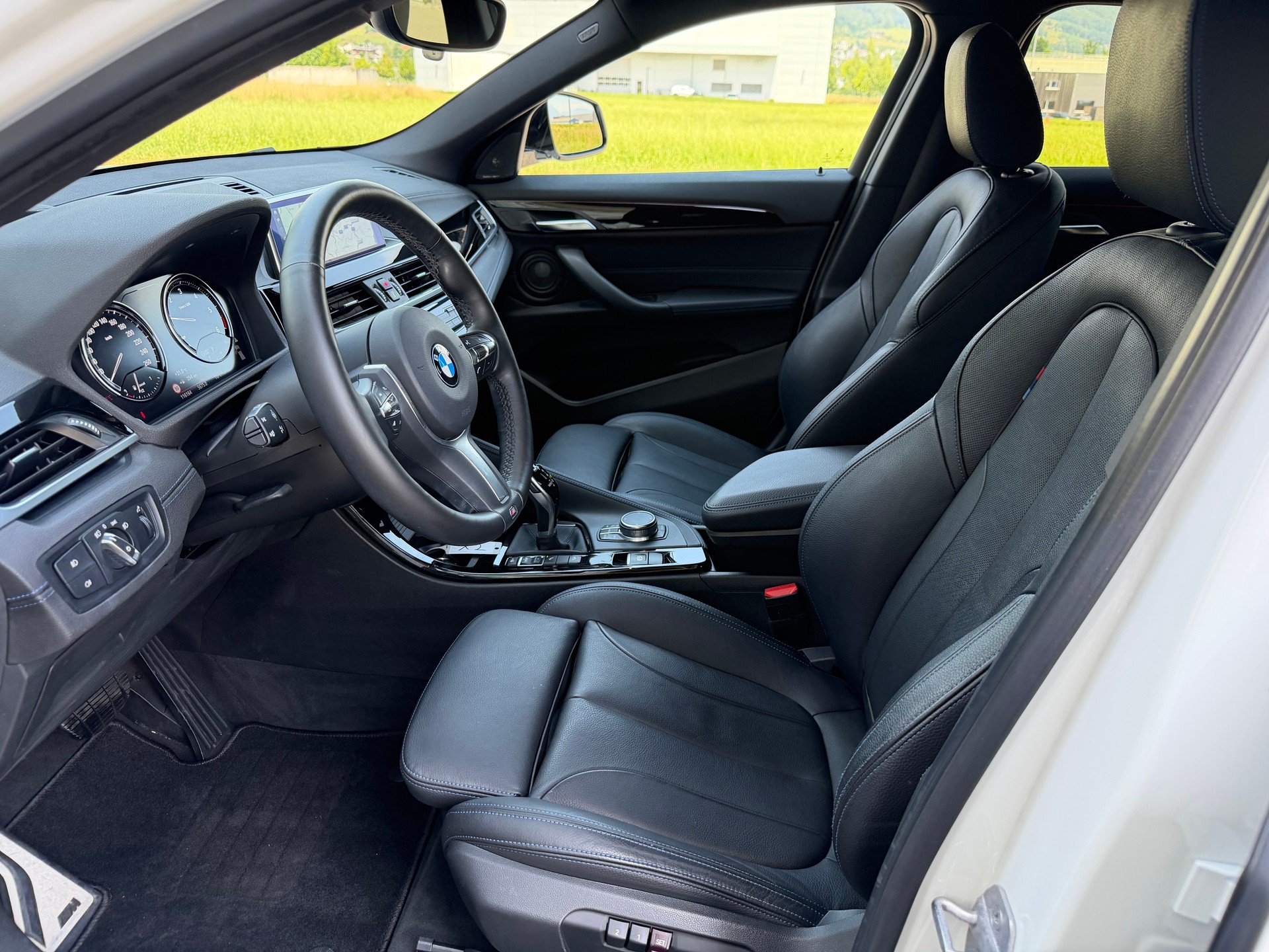 BMW X2 xDrive 20d M Sport Steptronic-image-14