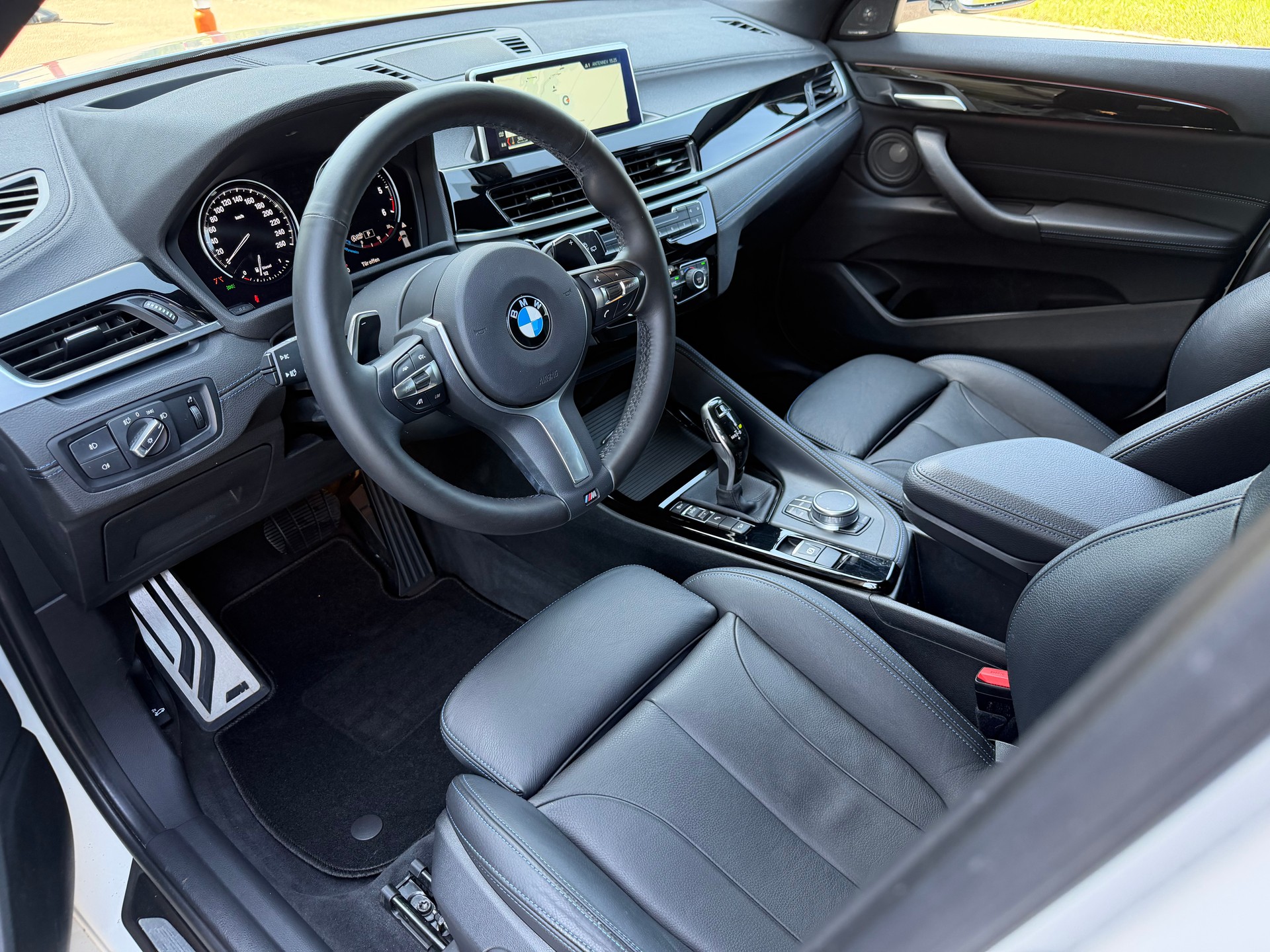 BMW X2 xDrive 20d M Sport Steptronic-image-10