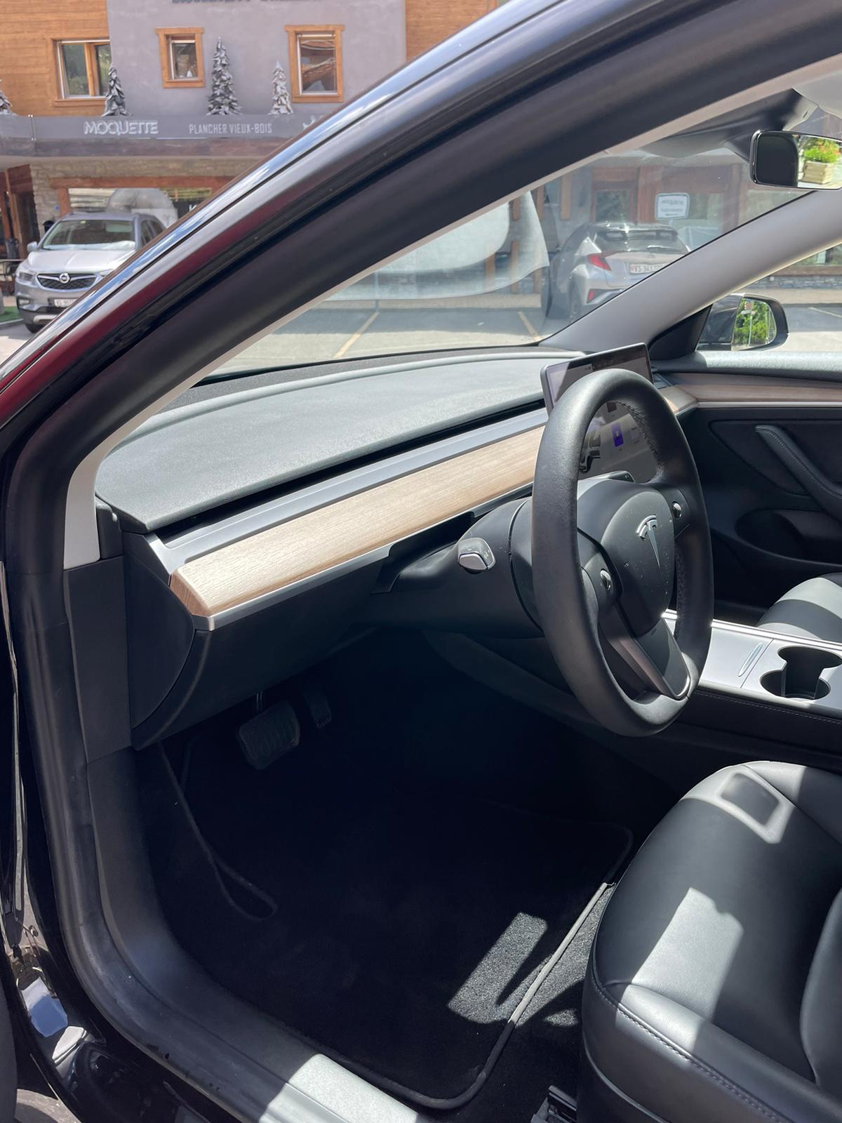 TESLA Long Range D-image-9