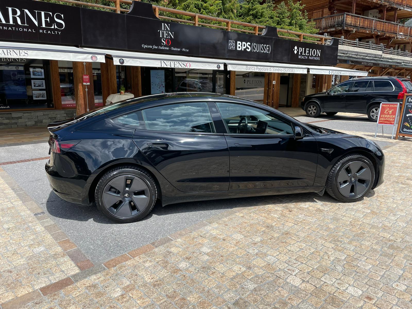 TESLA Long Range D-image-0