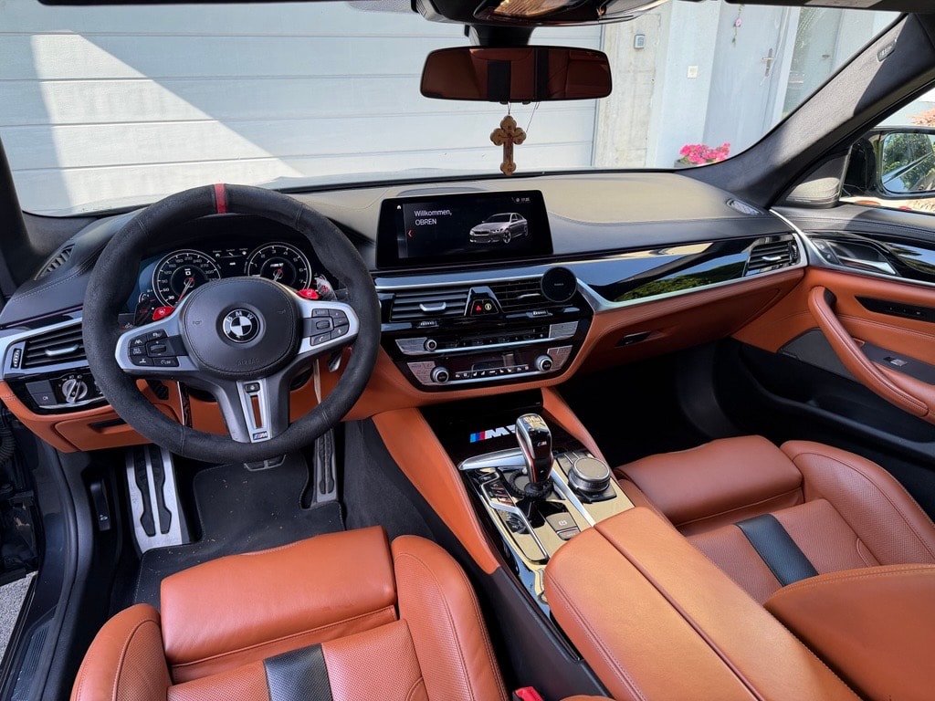 BMW M5 Competition xDrive-image-5