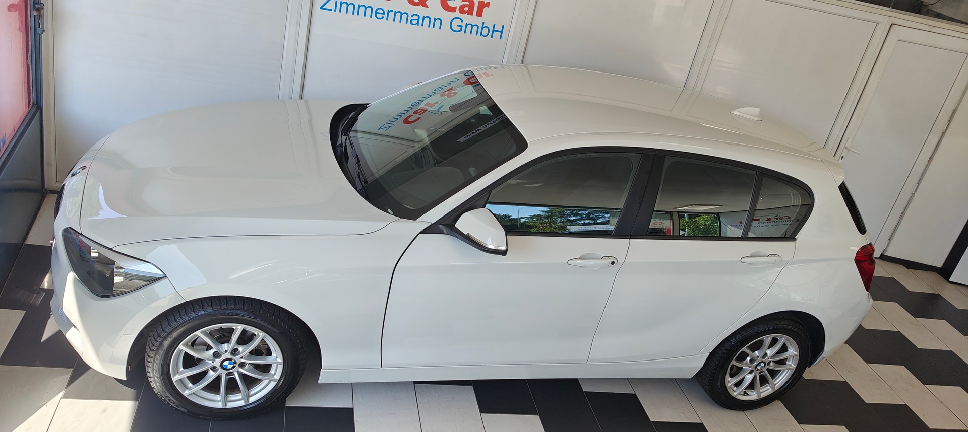 BMW 116i Urban Line-image-5