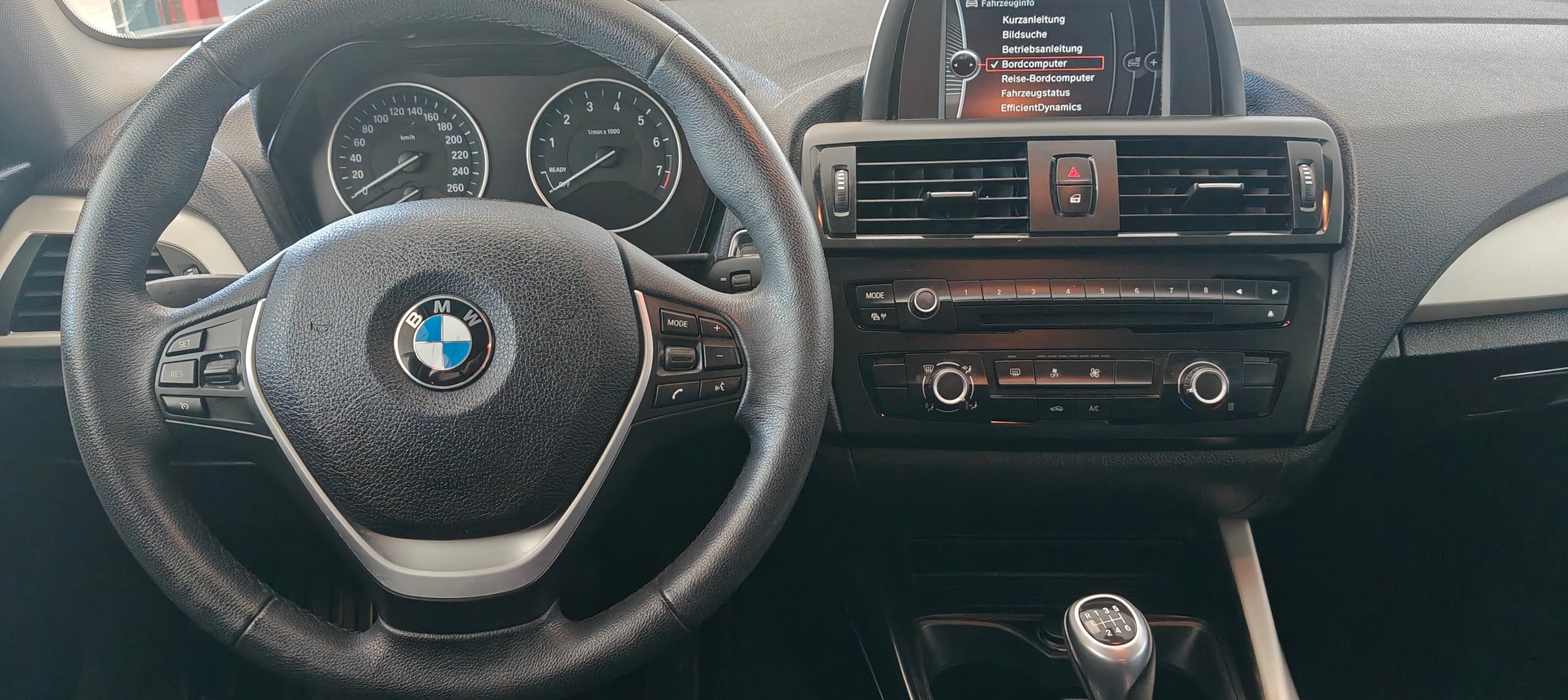BMW 116i Urban Line-image-8