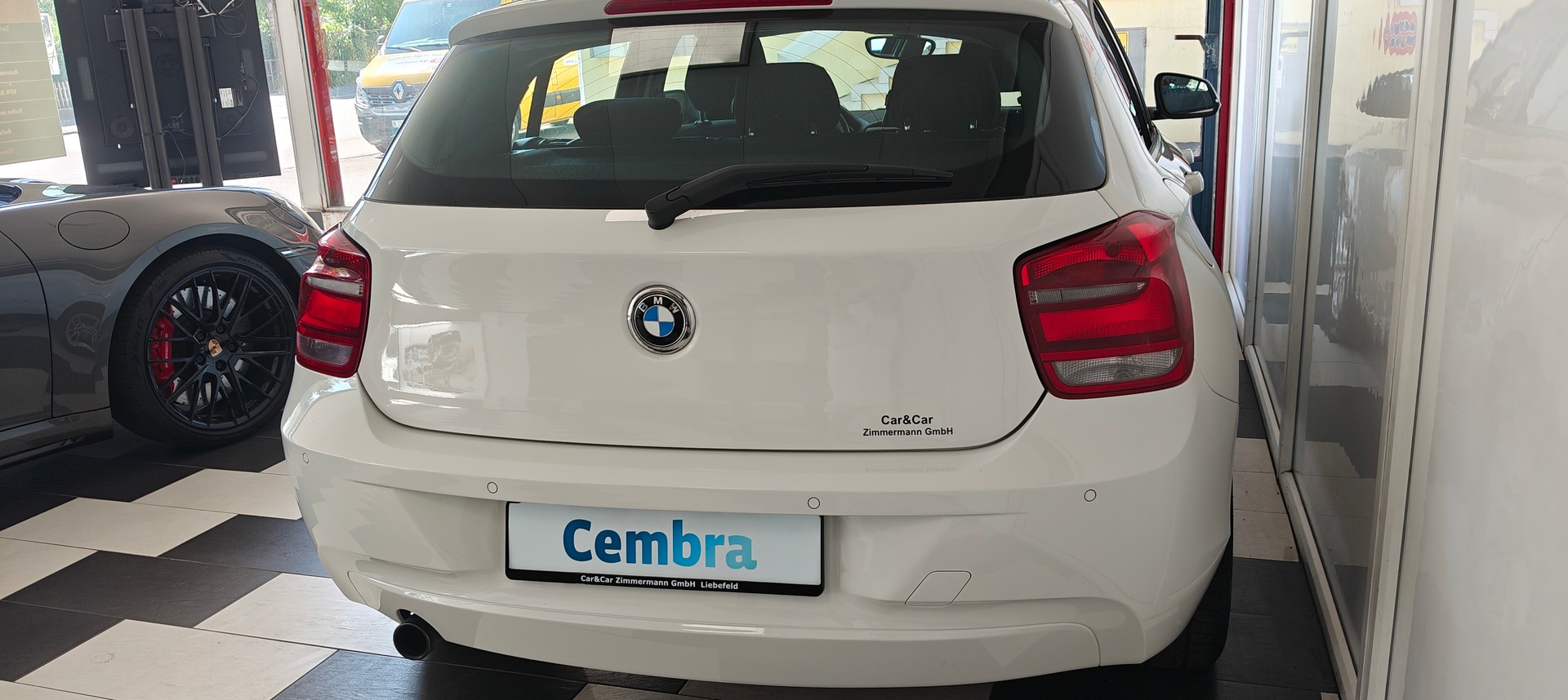 BMW 116i Urban Line-image-4