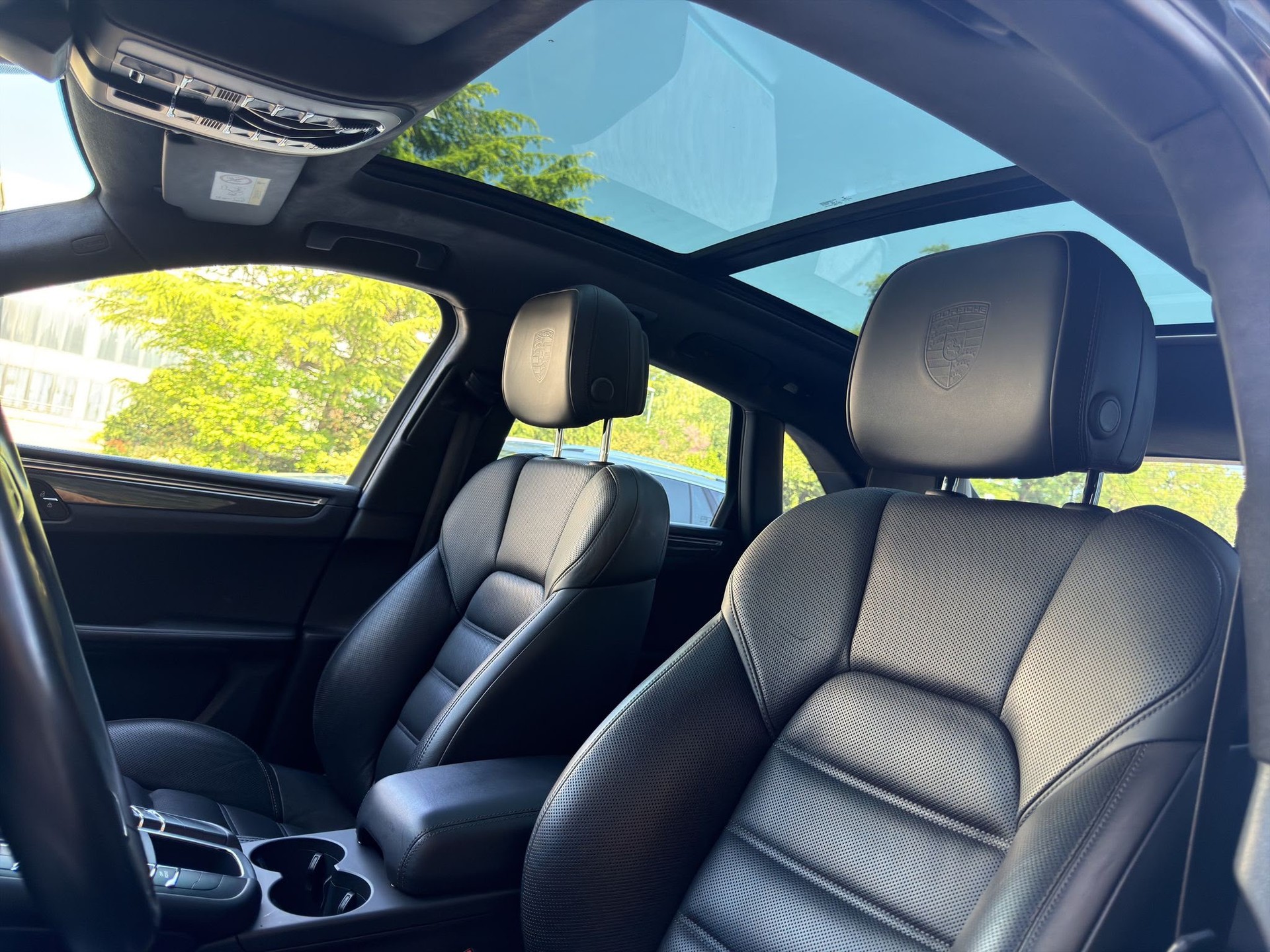 PORSCHE Macan Turbo PACK CARBON-image-7