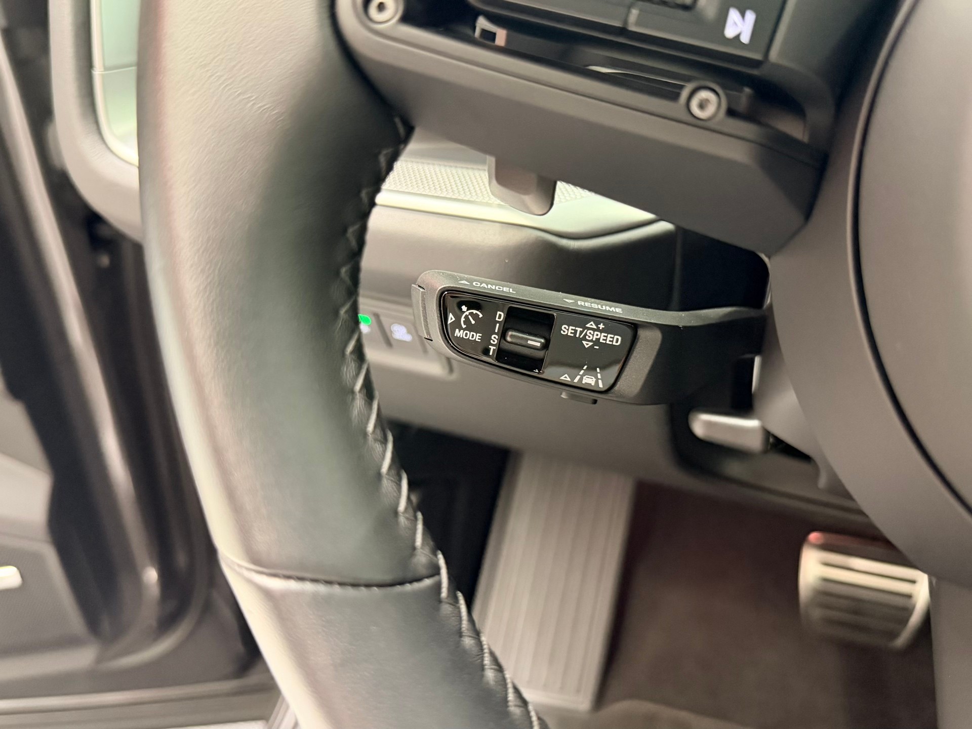 PORSCHE Cayenne S Tiptronic-image-30