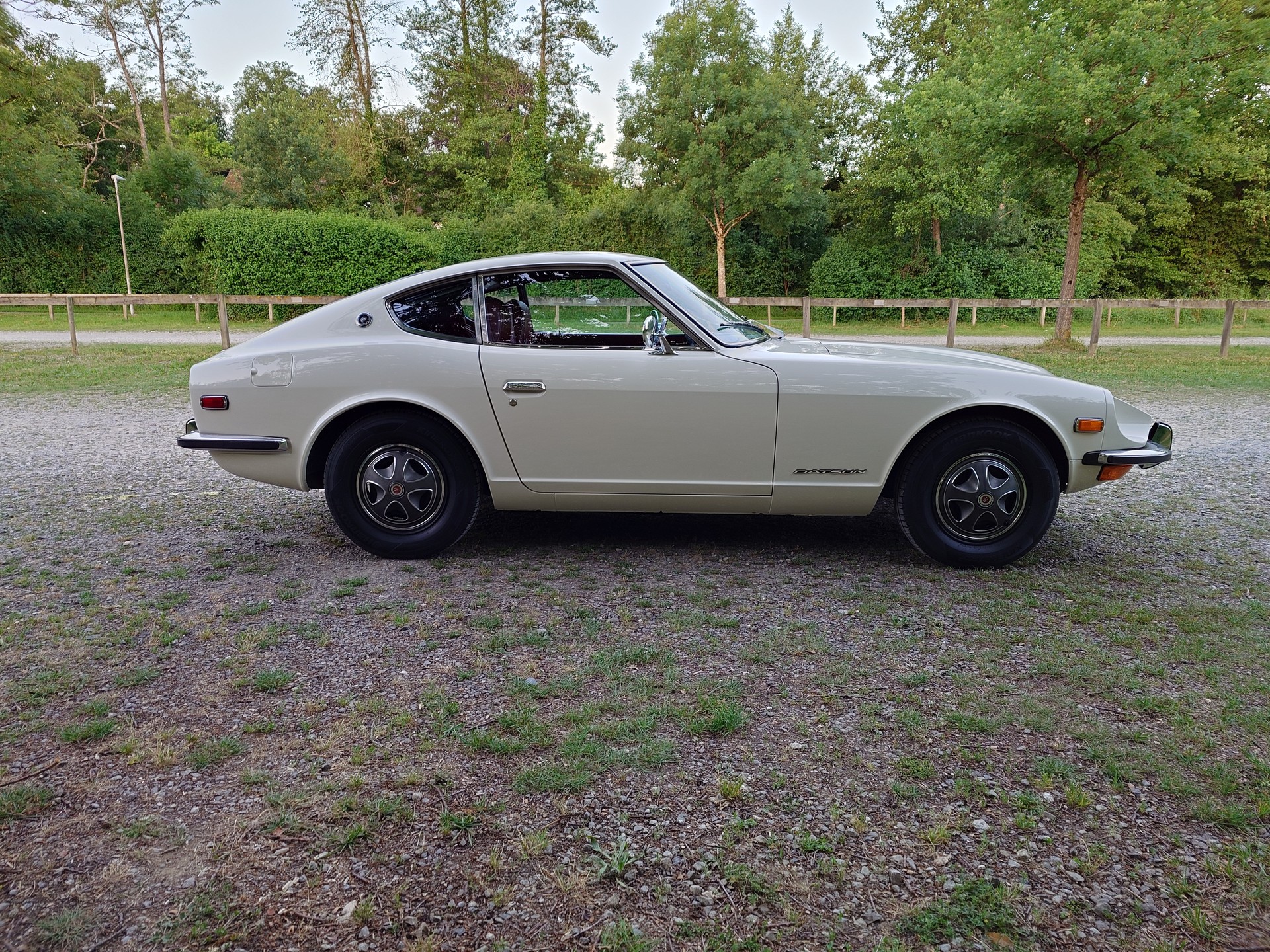 DATSUN 240 Z-image-3