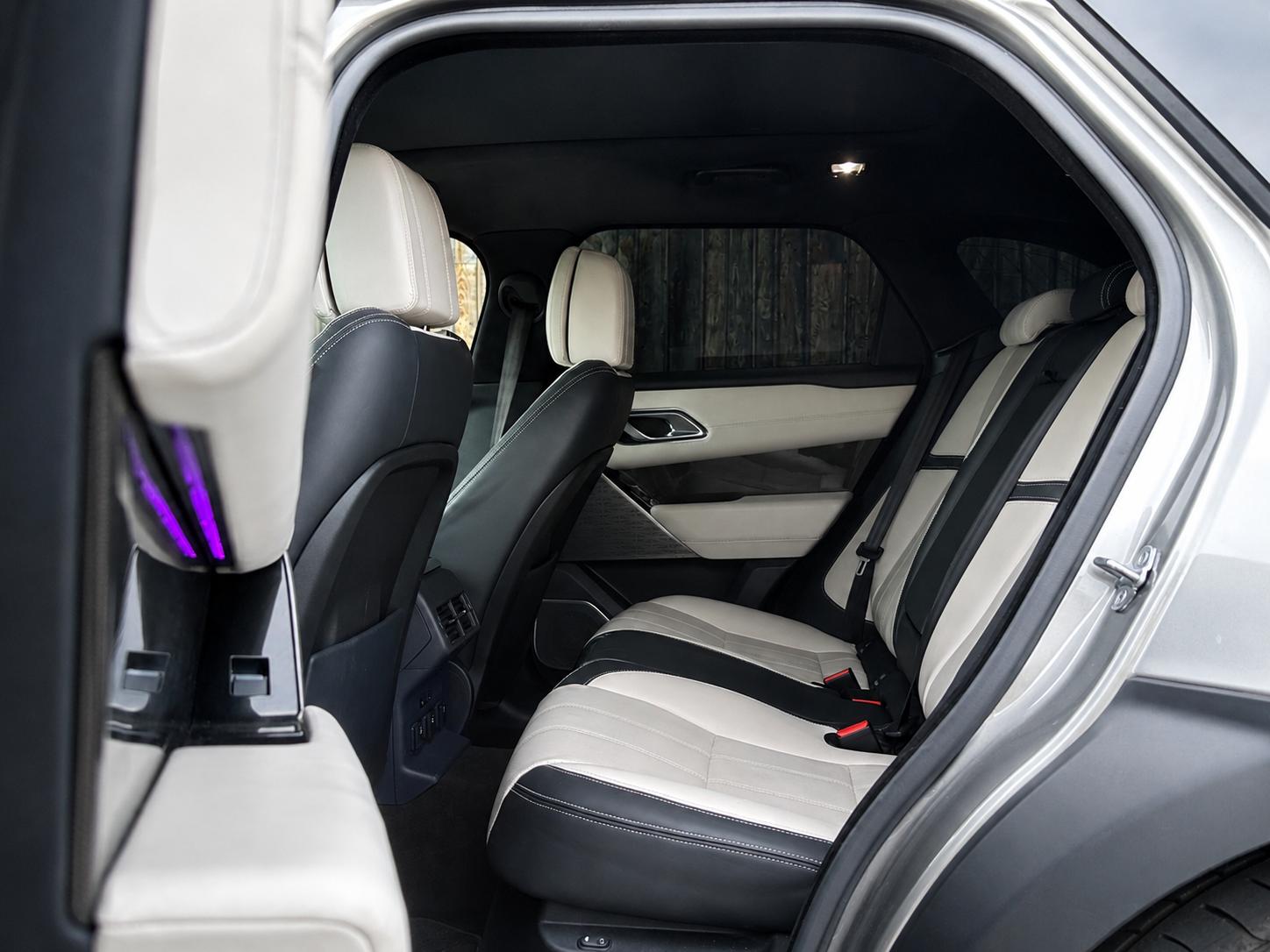 LAND ROVER Range Rover Velar D 300 First Edition Automatic-image-9