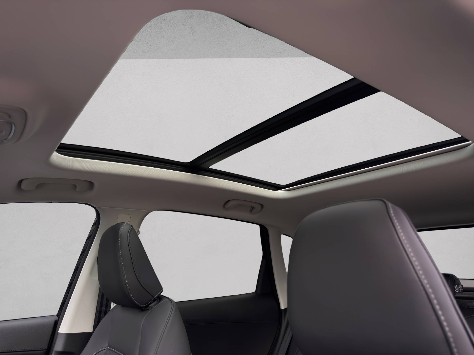 MG ZS 1.5 Hybrid+ Luxury Sunroof-image-10