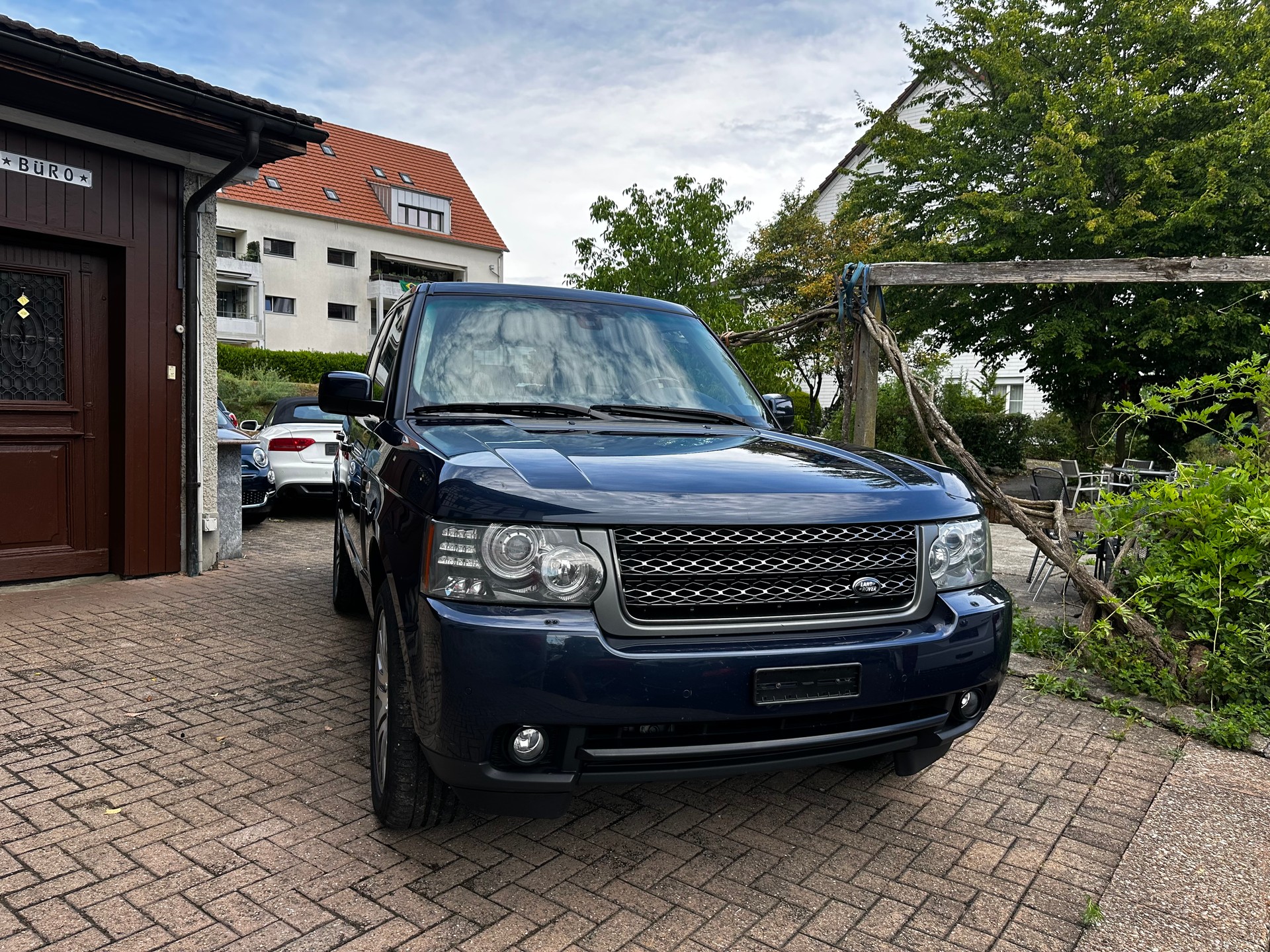 LAND ROVER Range Rover 4.4 TDV8 HSE Automatic-image-1