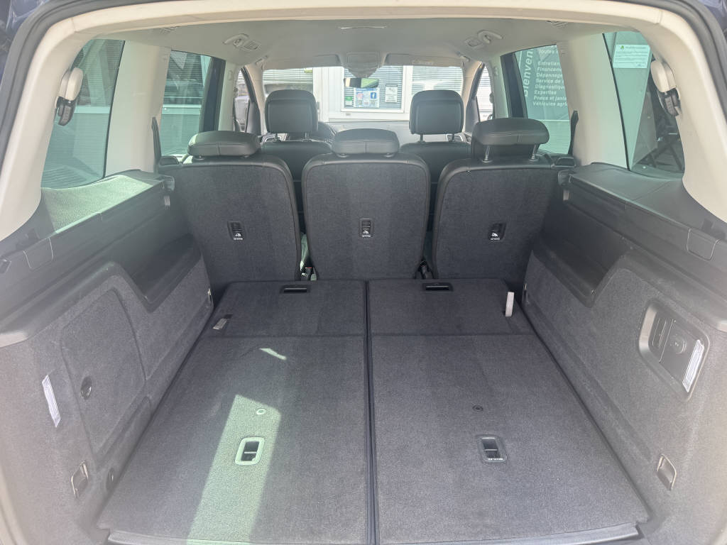 VW Sharan 2.0 TDI SCR Highline DSG 4m-image-11
