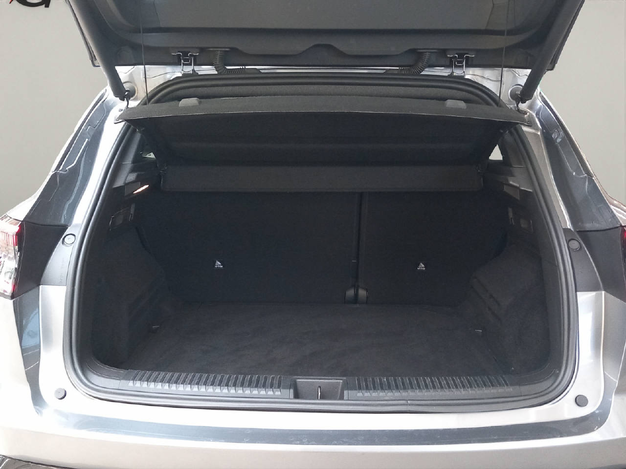 RENAULT Austral 1.2 E-Tech techno-image-10