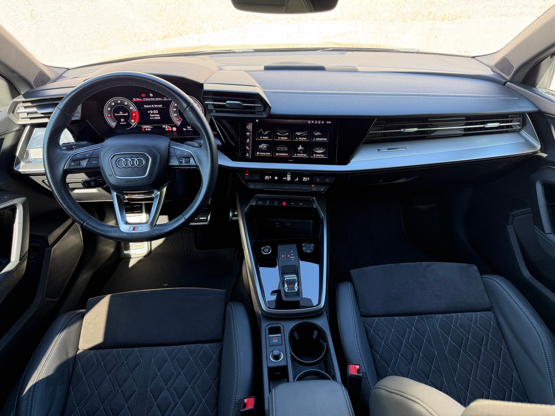 AUDI A3 Sportback 35 TFSI S line Attraction S-tronic-image-11